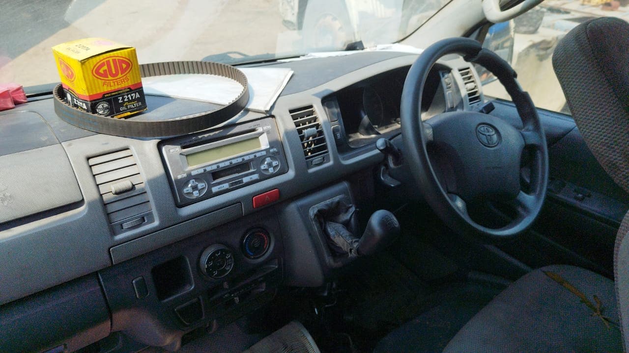 TOYOTA HIACE HIACE 5L  — imagen 11