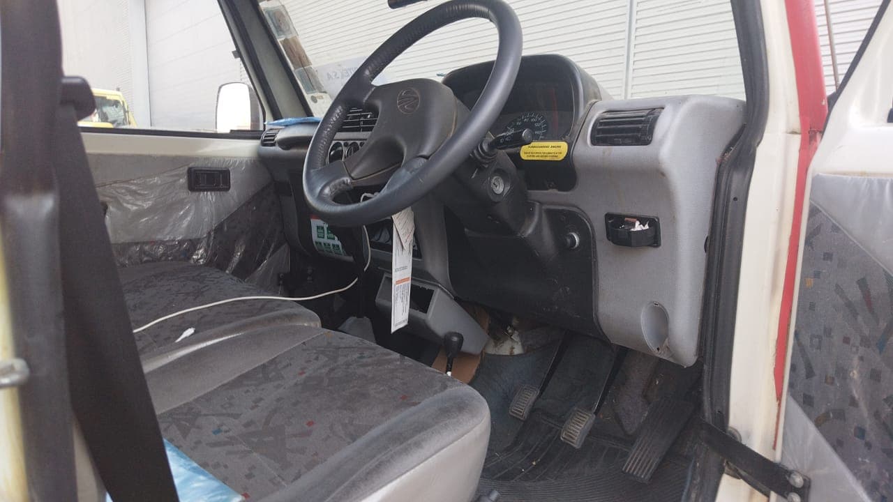 MAHINDRA BOLERO — imagem 2
