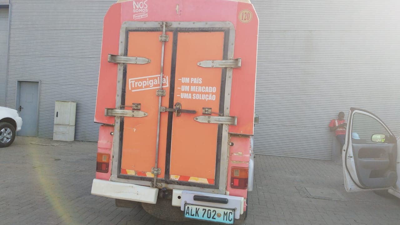 MAHINDRA BOLERO — imagem 8