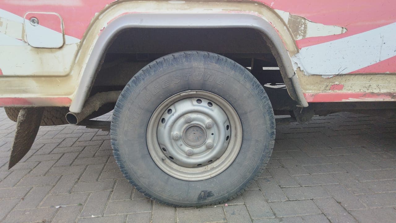 MAHINDRA BOLERO — imagem 5