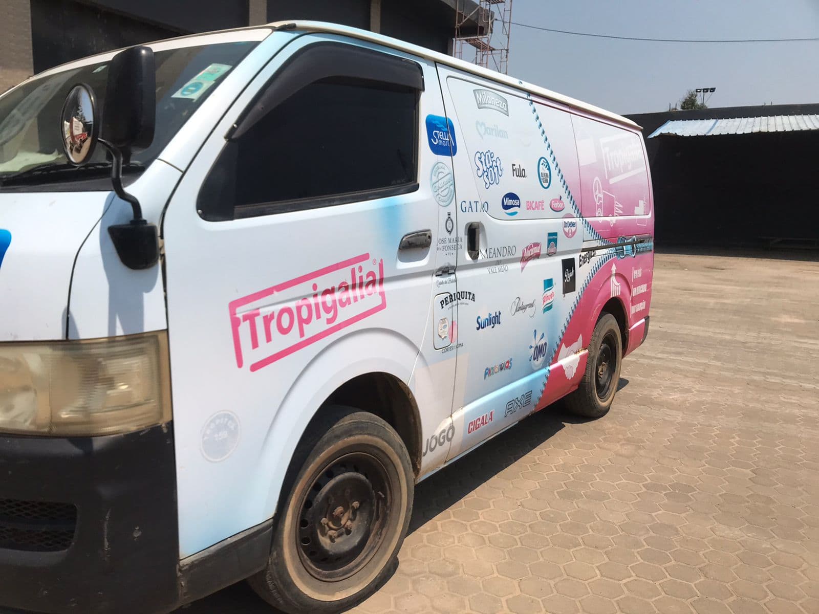 TOYOTA HIACE 2KD — image 7