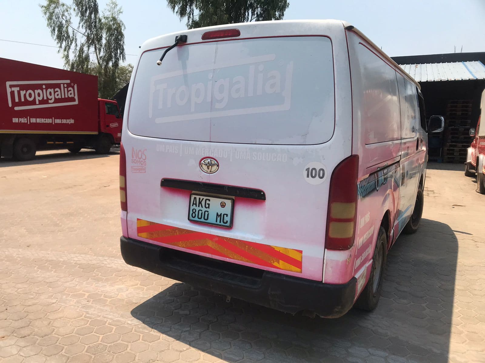 TOYOTA HIACE 2KD — image 8