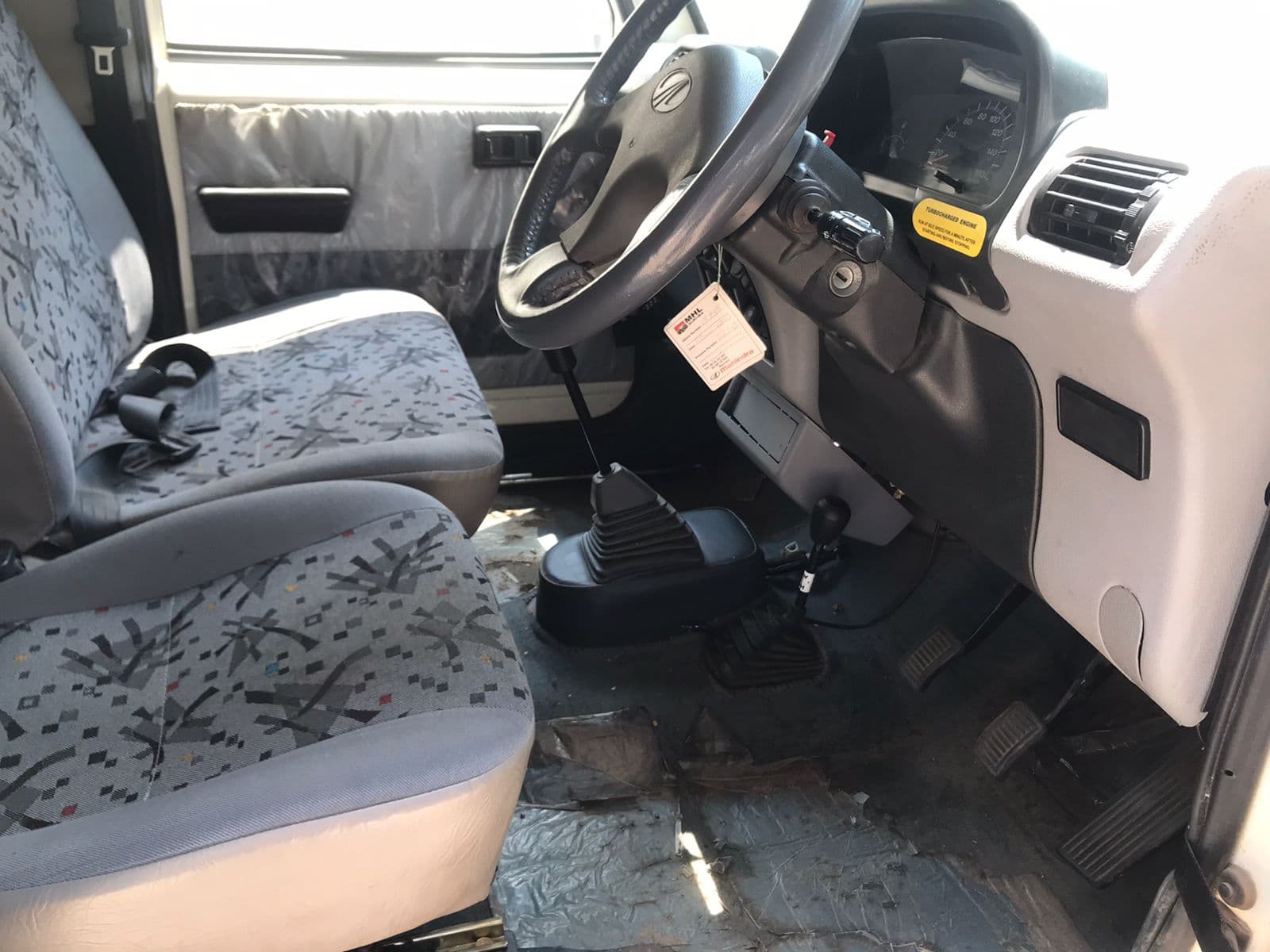 MAHINDRA BOLERO — imagem 2