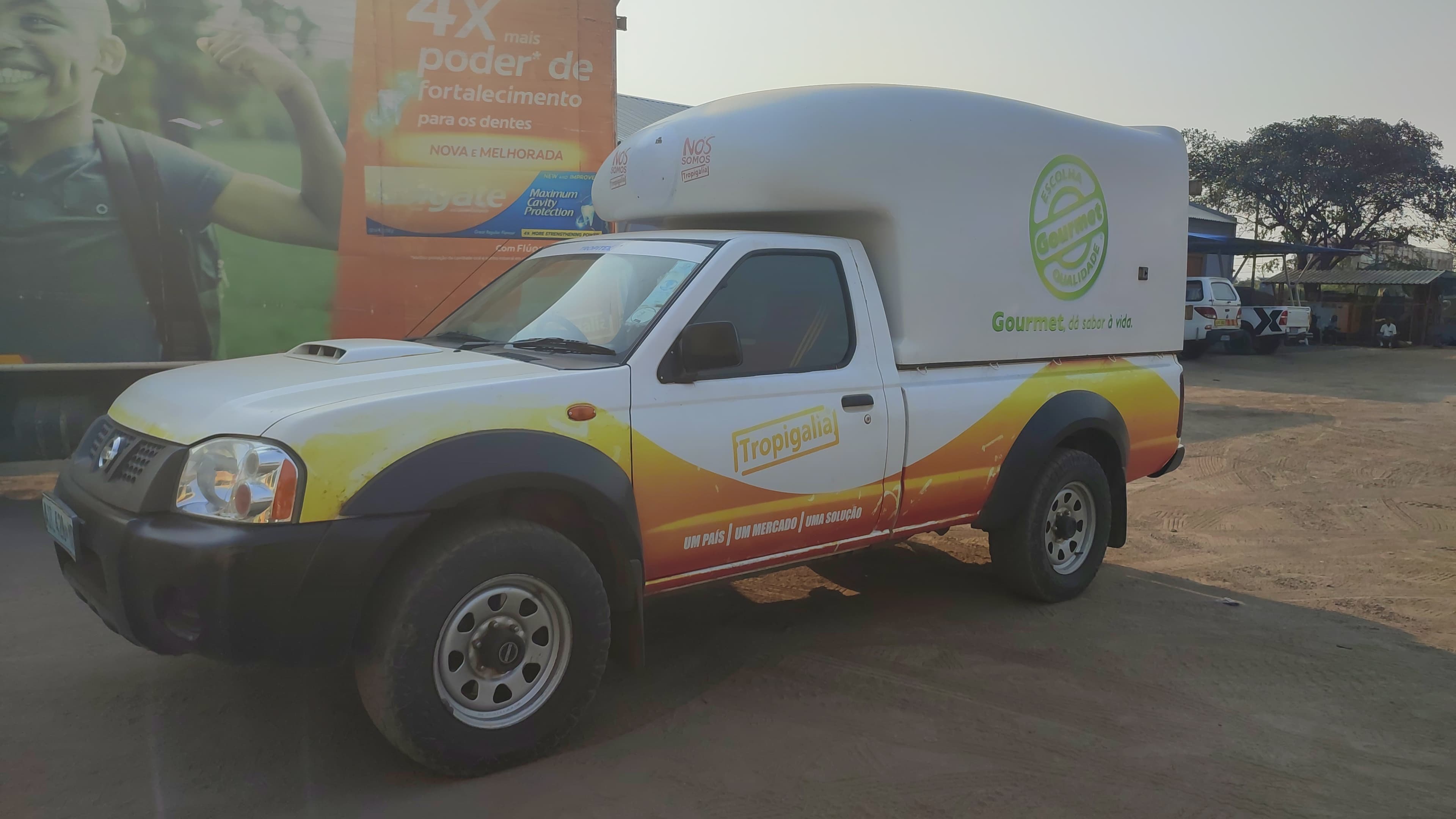 NISSAN HARDBODY — imagem 2