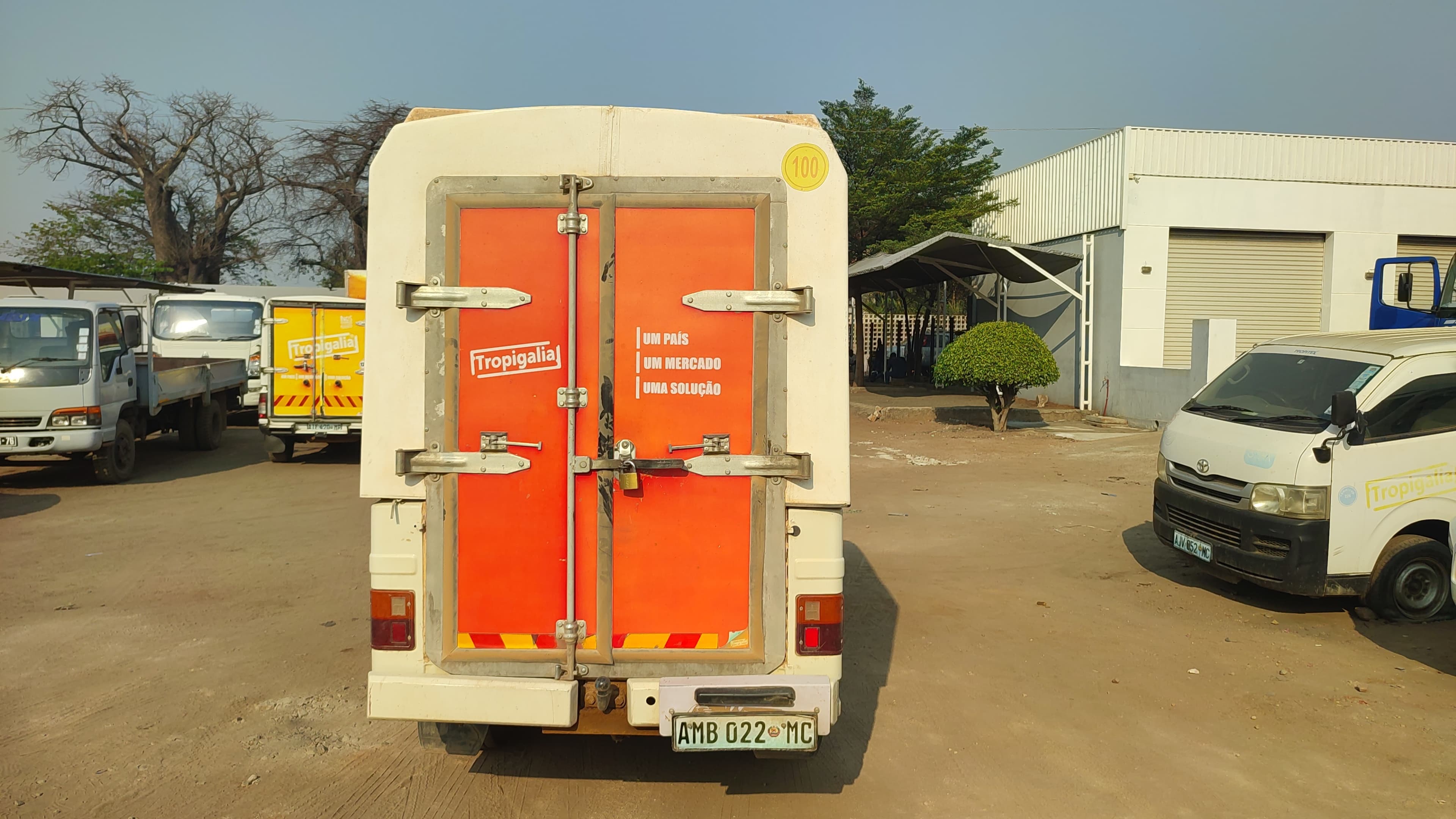 MAHINDRA BOLERO — imagem 6