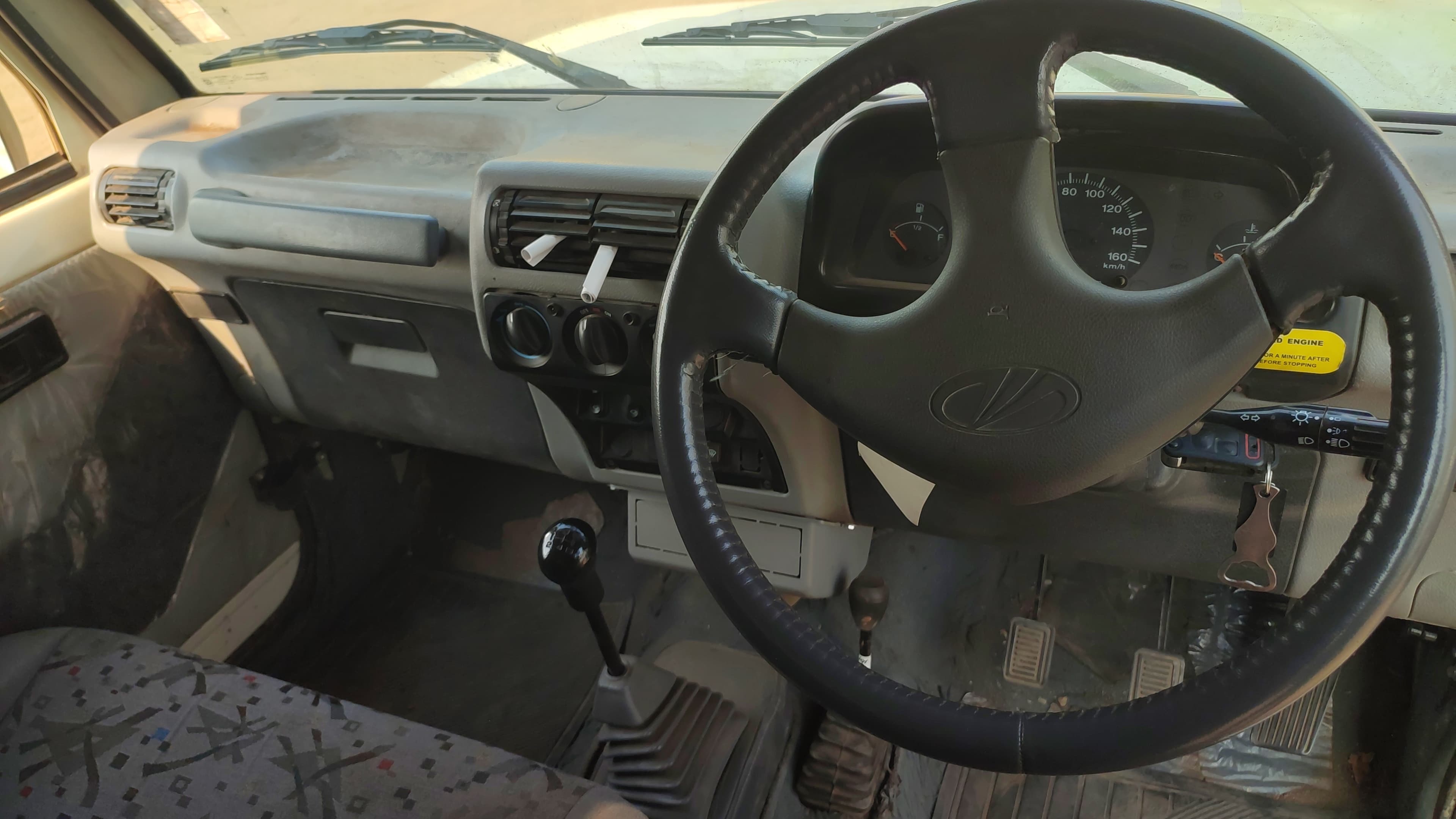 MAHINDRA BOLERO — imagem 5