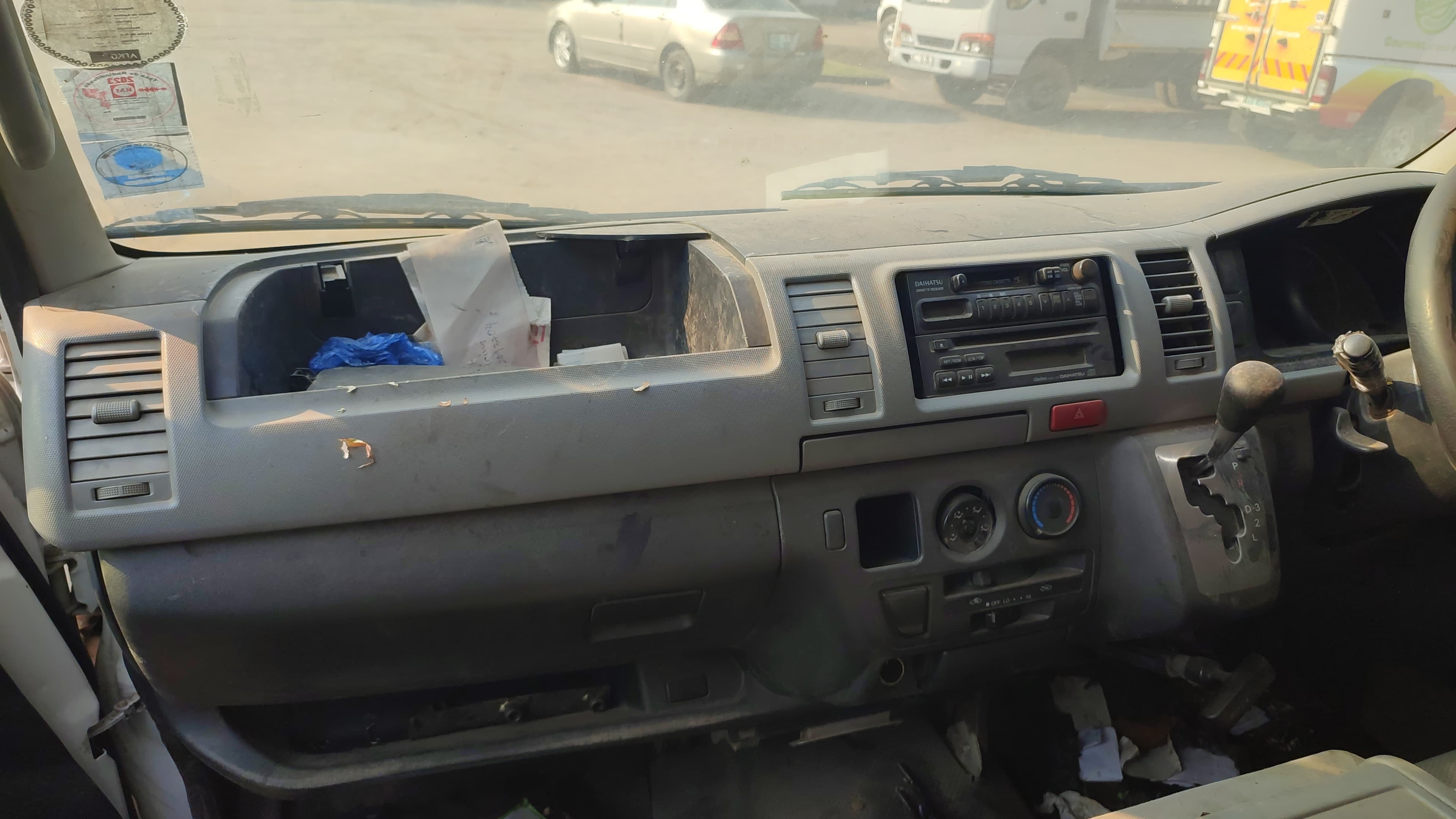 TOYOTA HIACE 1KD — imagen 8