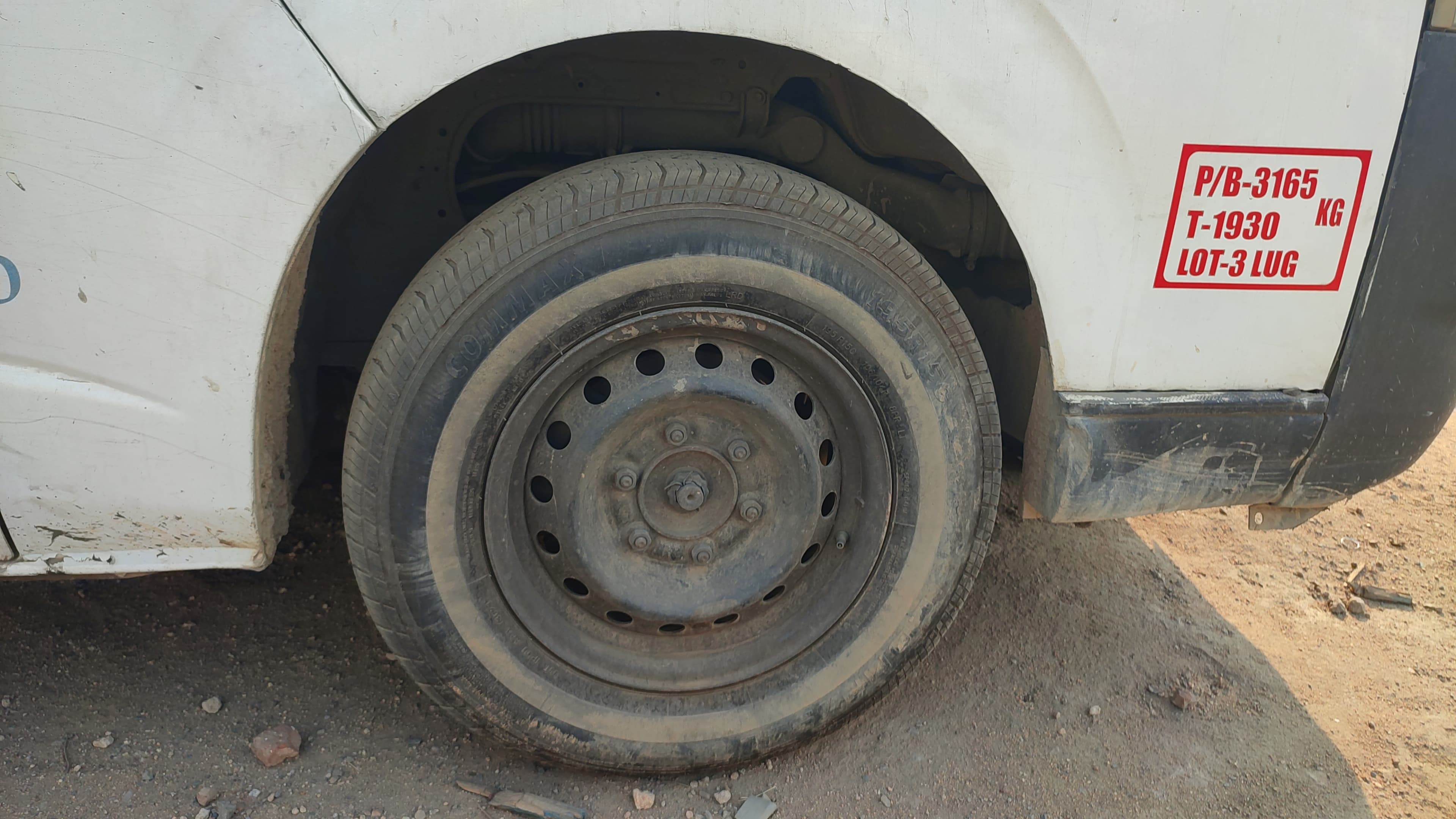 TOYOTA HIACE 1KD — imagen 4