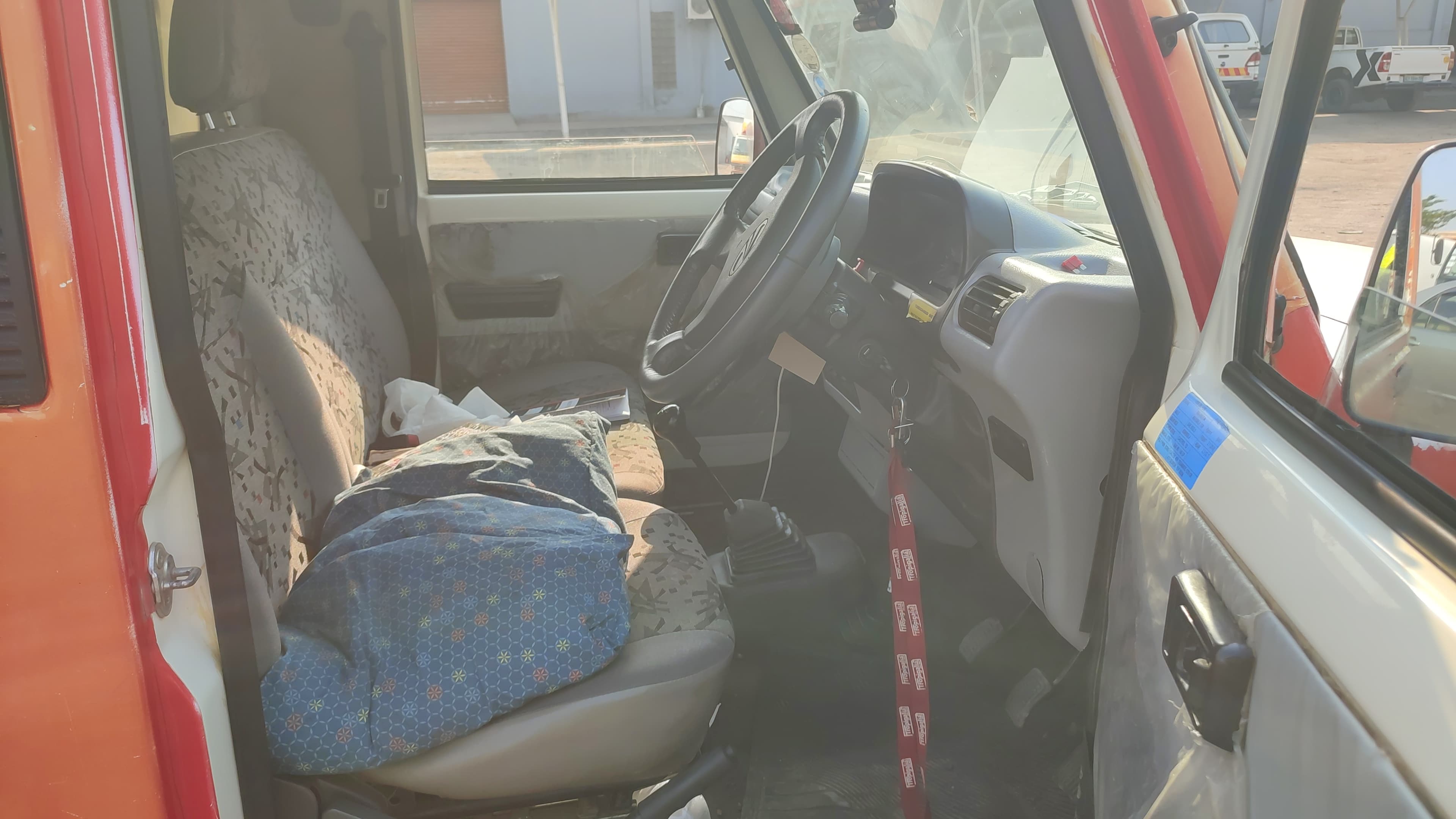 MAHINDRA BOLERO — imagem 7