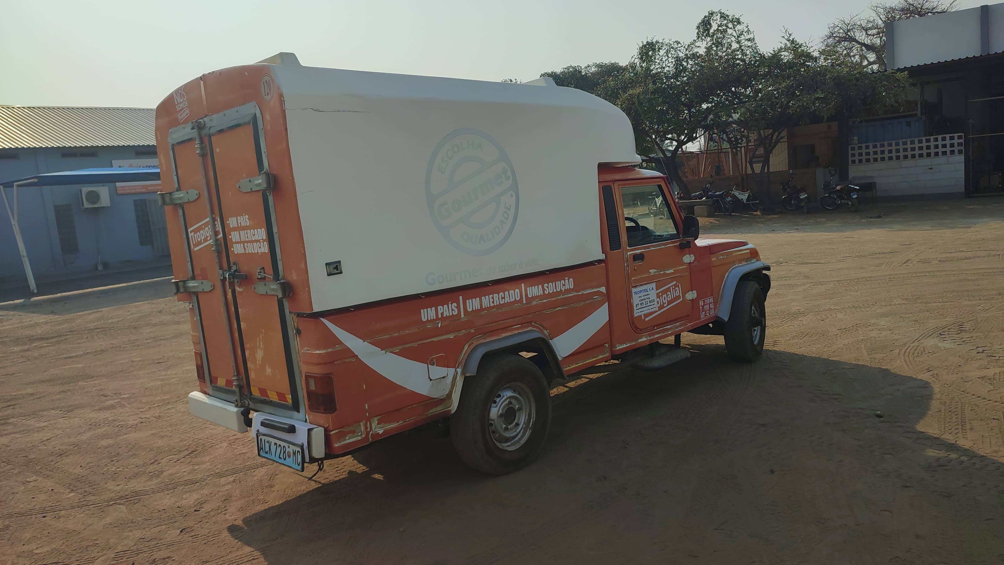 MAHINDRA BOLERO — imagem 3