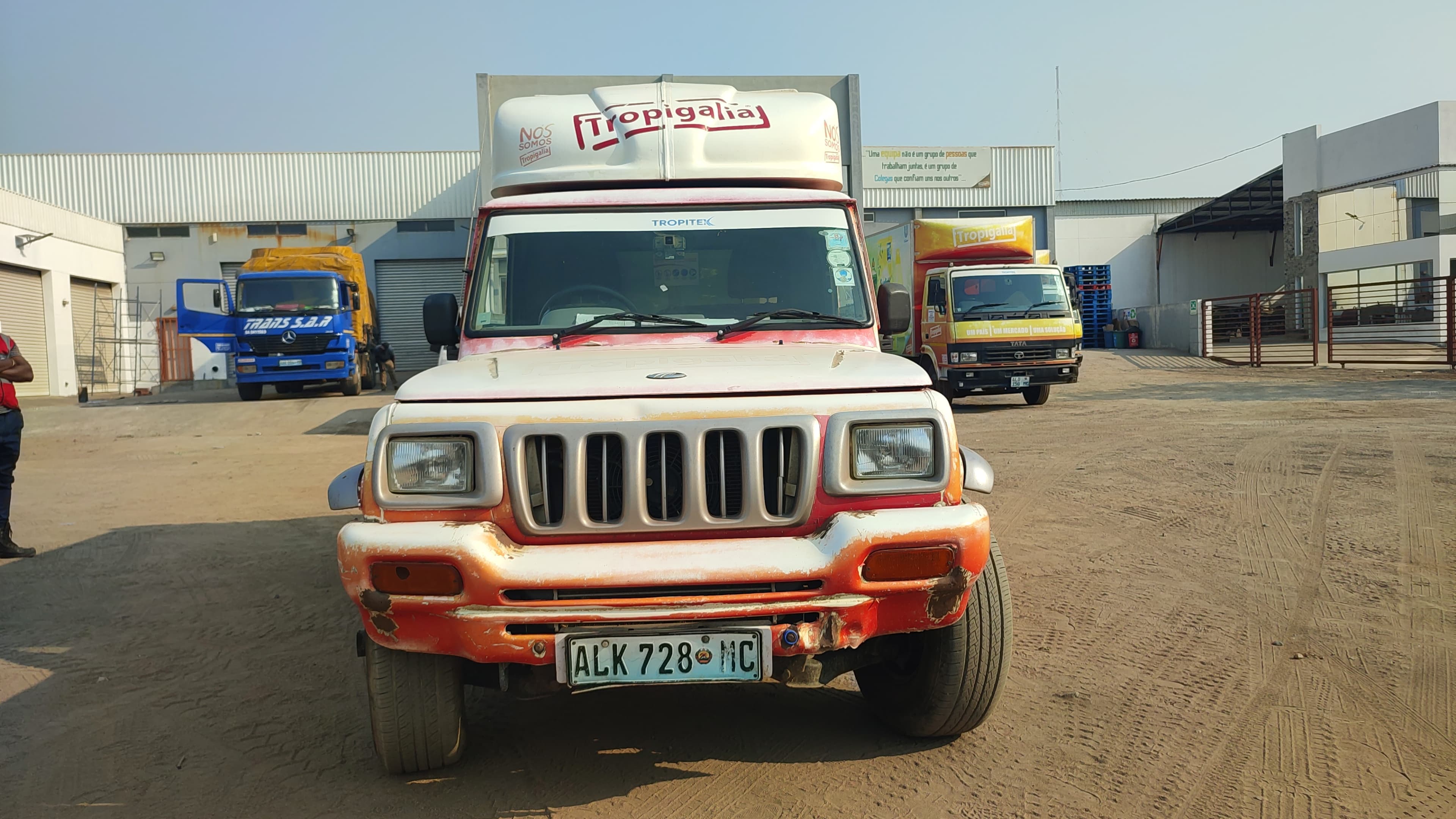 MAHINDRA BOLERO — imagem 10