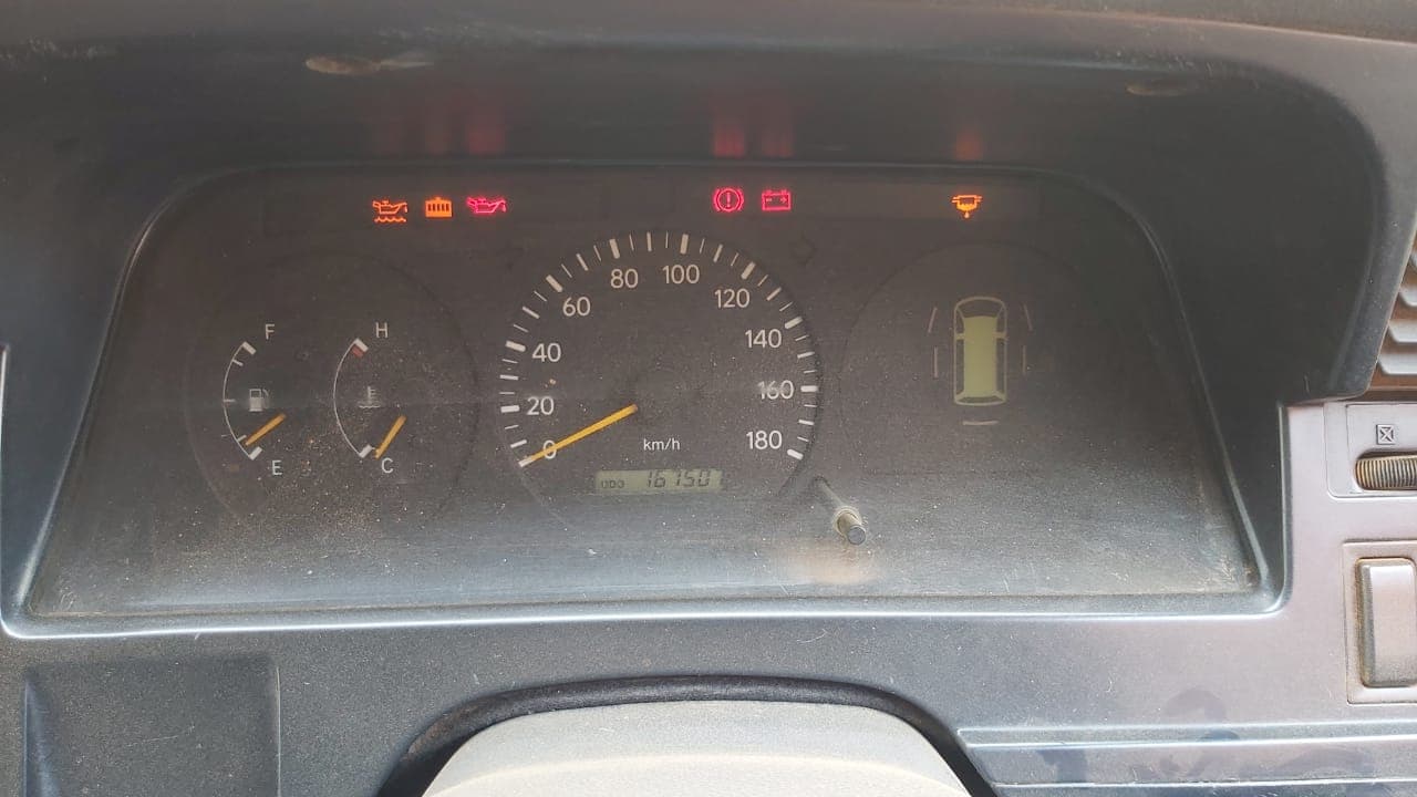 TOYOTA HIACE — imagen 6