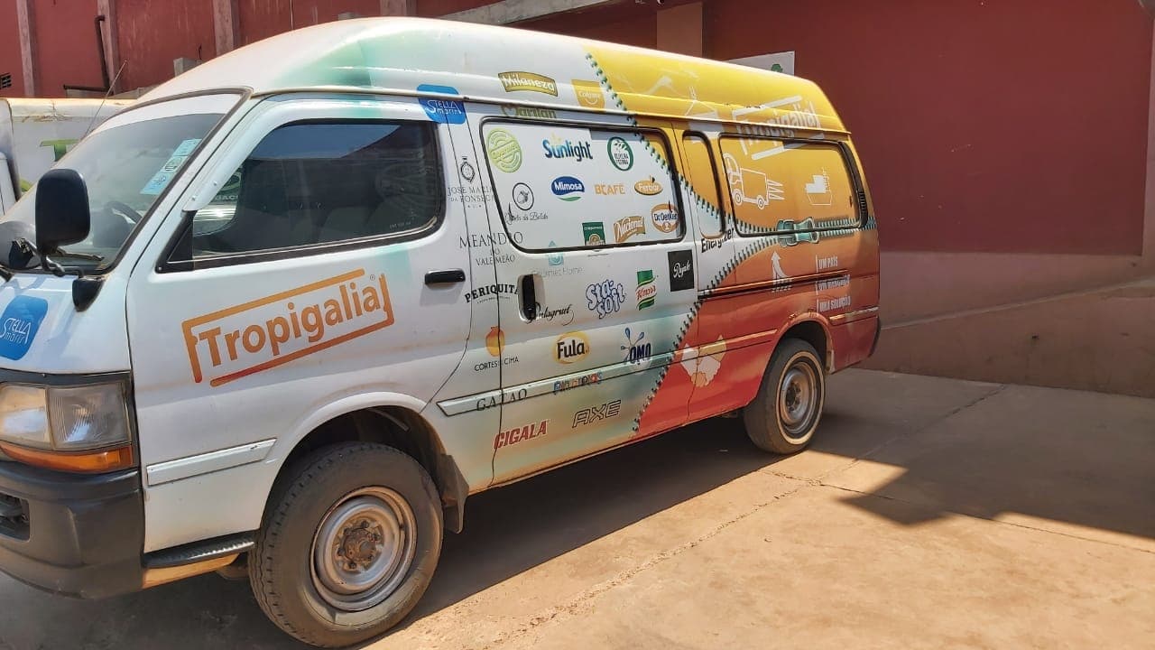 TOYOTA HIACE — imagen 2