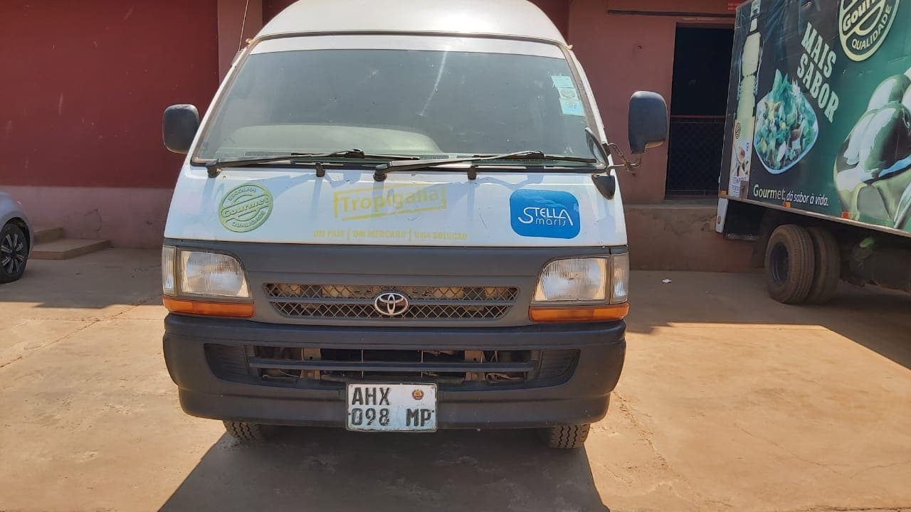 TOYOTA HIACE — imagen 3