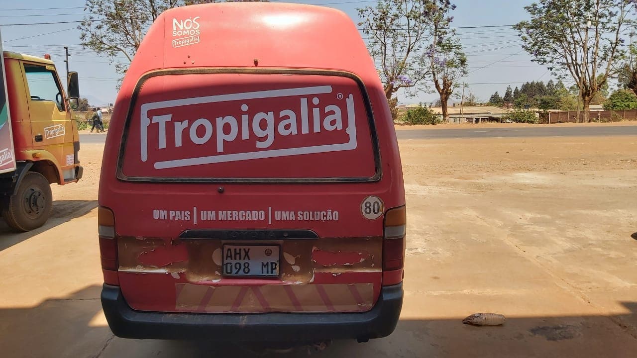 TOYOTA HIACE — imagen 4