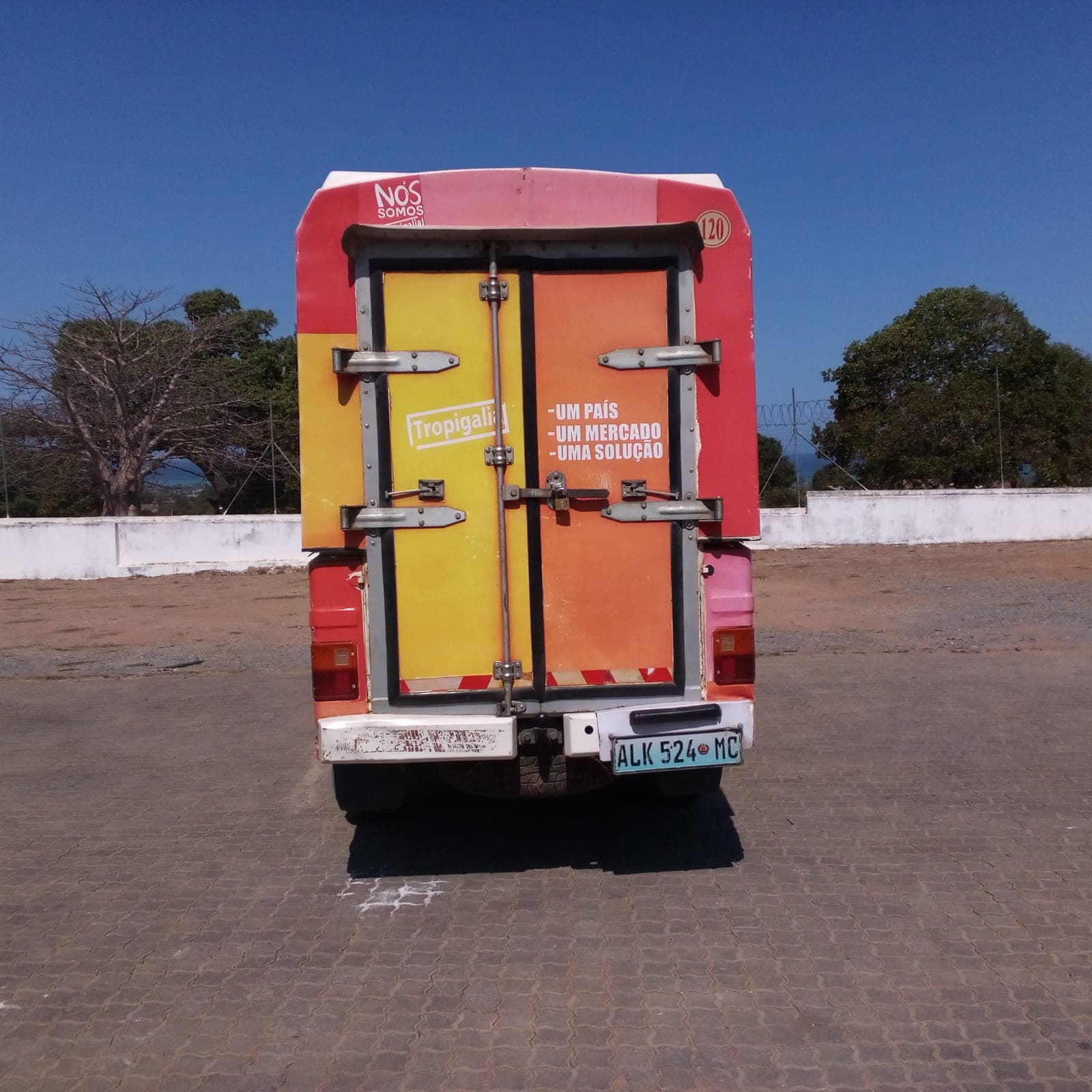 MAHINDRA BOLERO — image 4