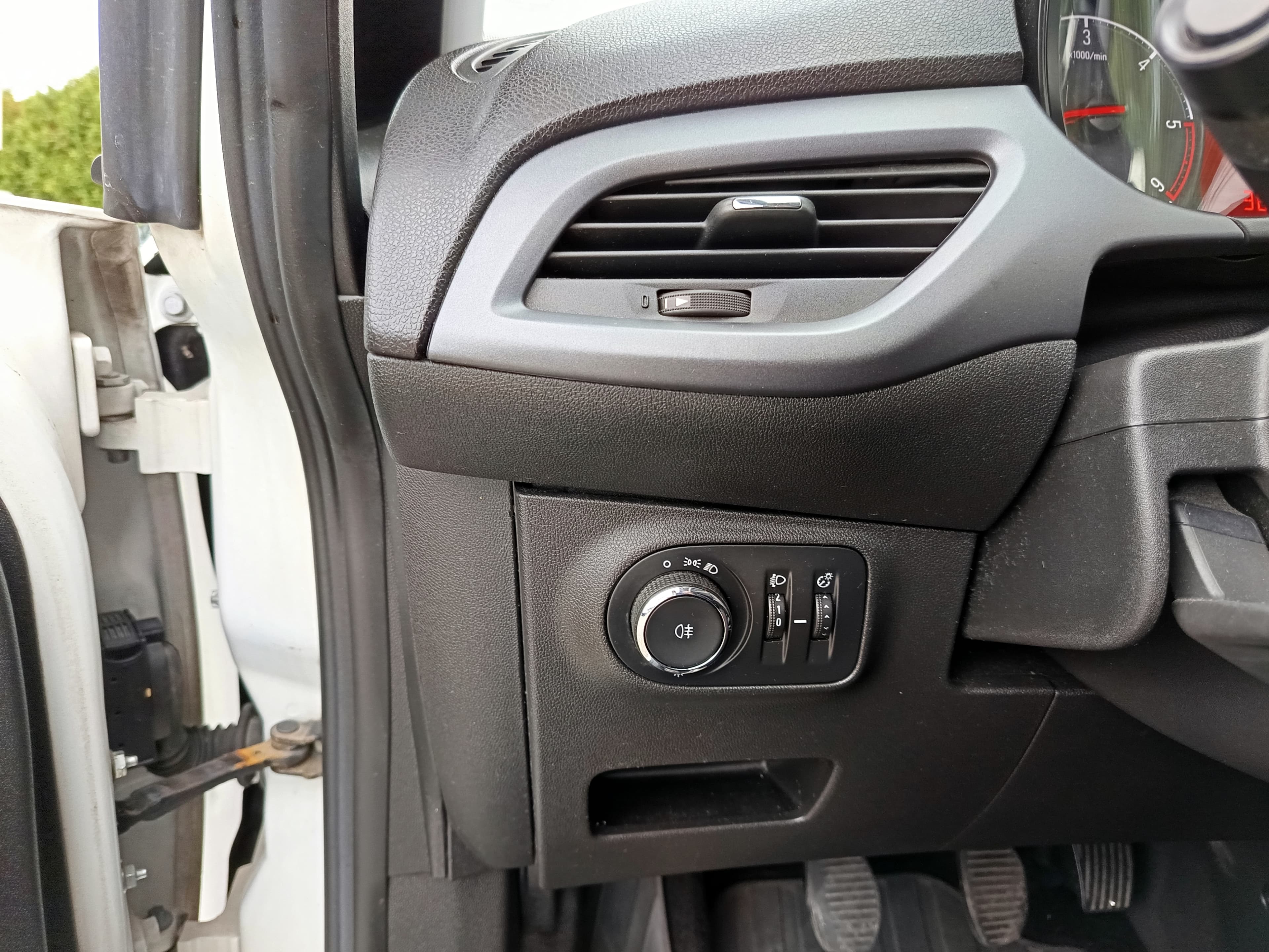 Opel Corsa · Ano 2017 — imagem 37