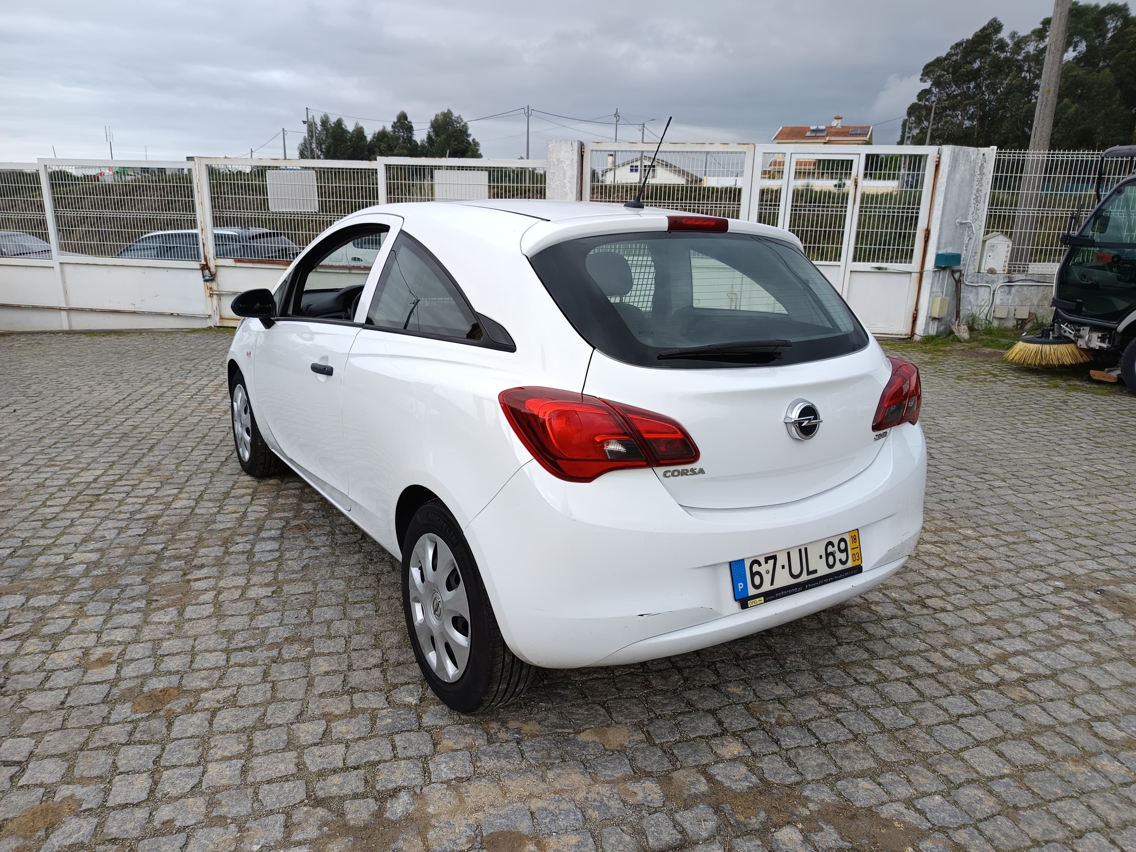 Opel Corsa · Año 2018 — imagen 6