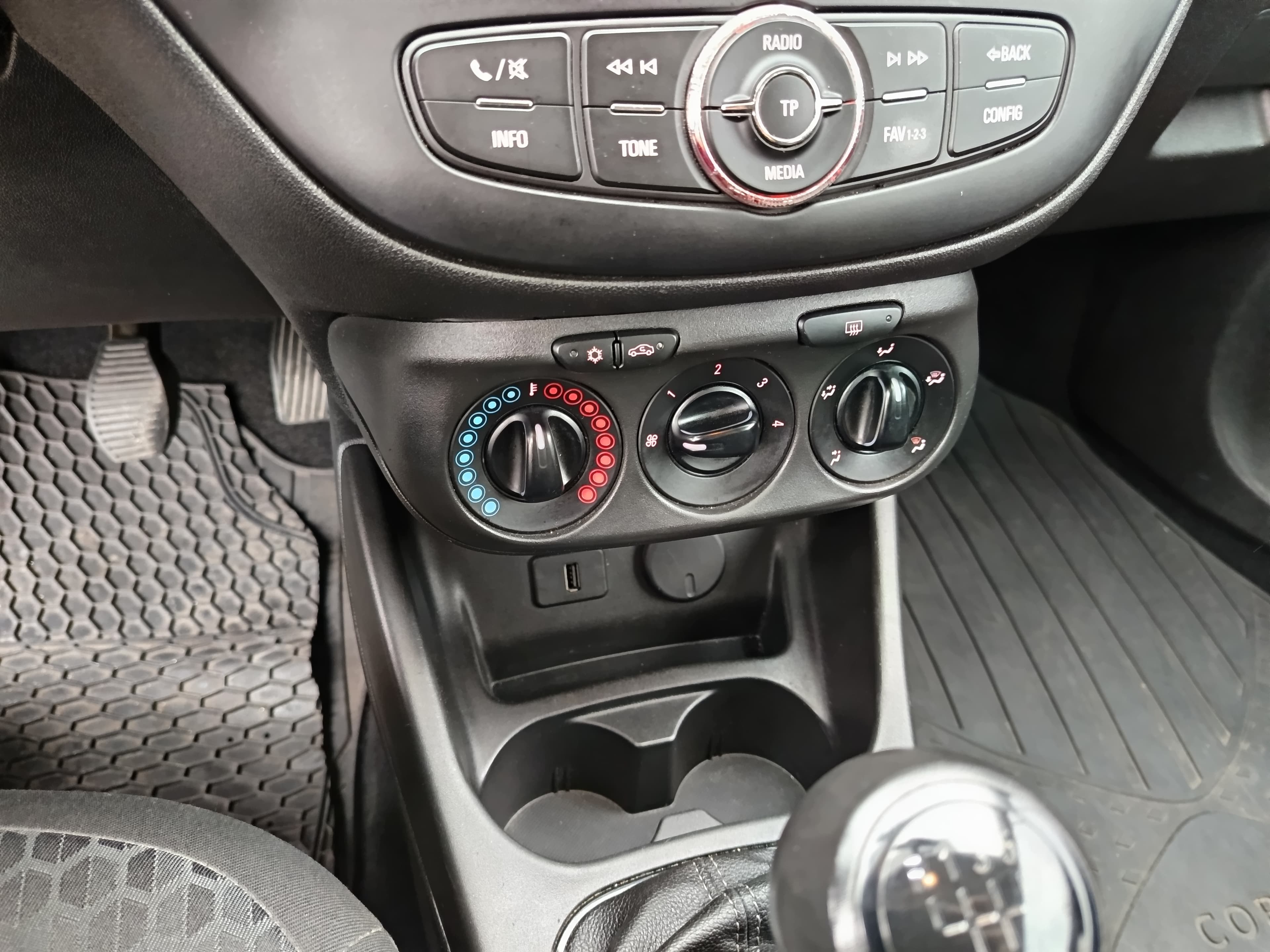Opel Corsa · Año 2018 — imagen 30