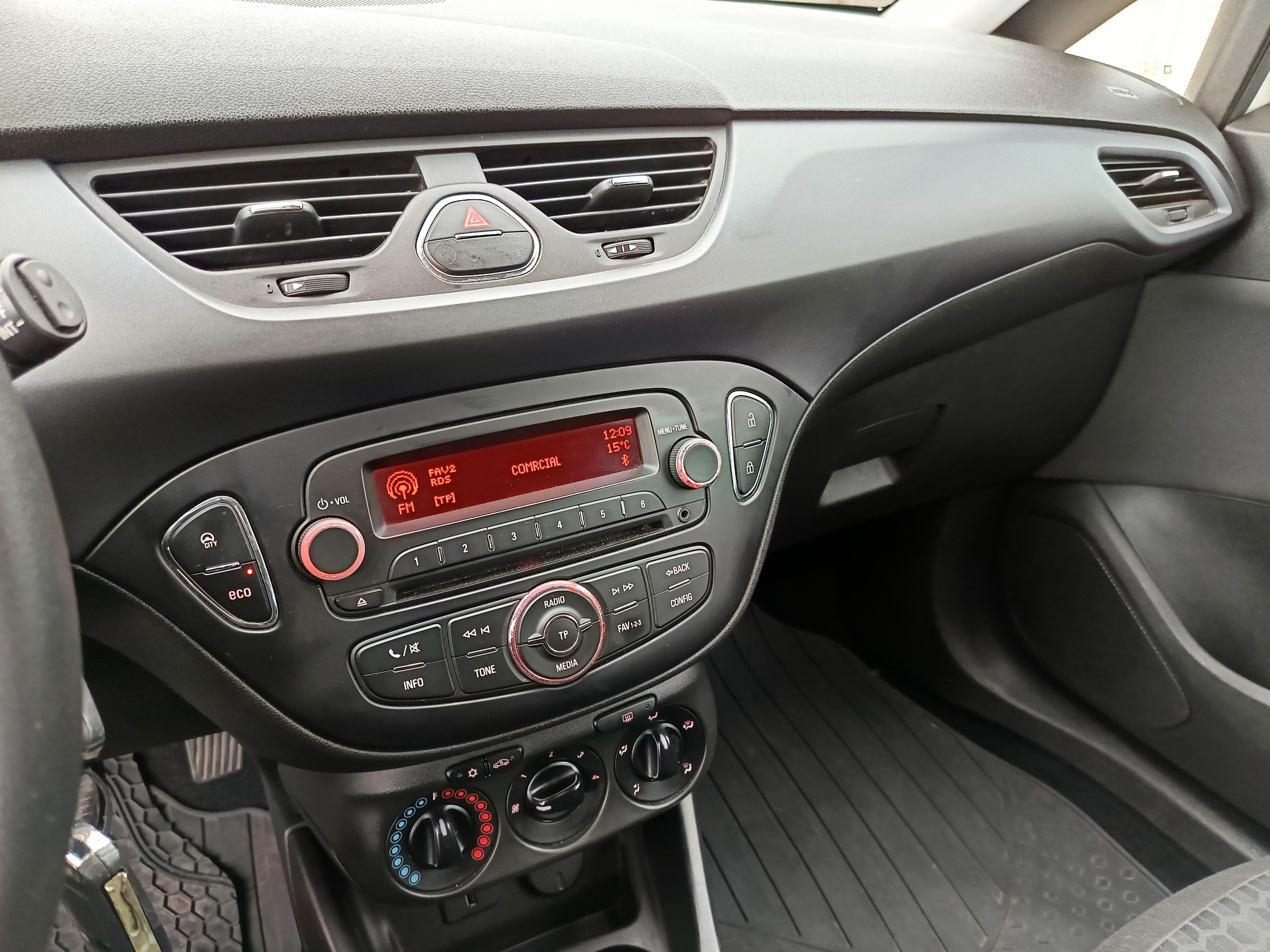 Opel Corsa · Año 2018 — imagen 28