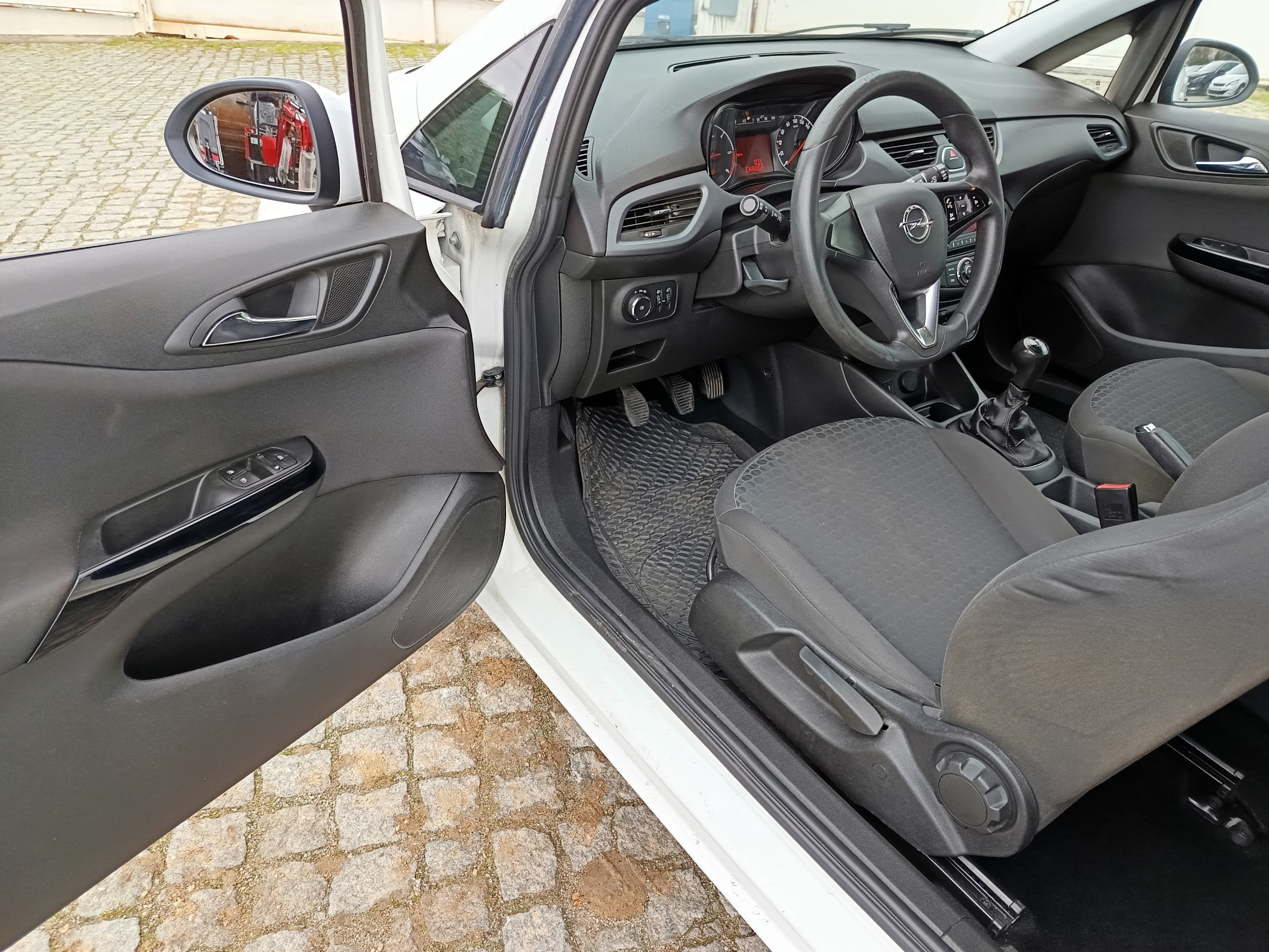 Opel Corsa · Año 2018 — imagen 23