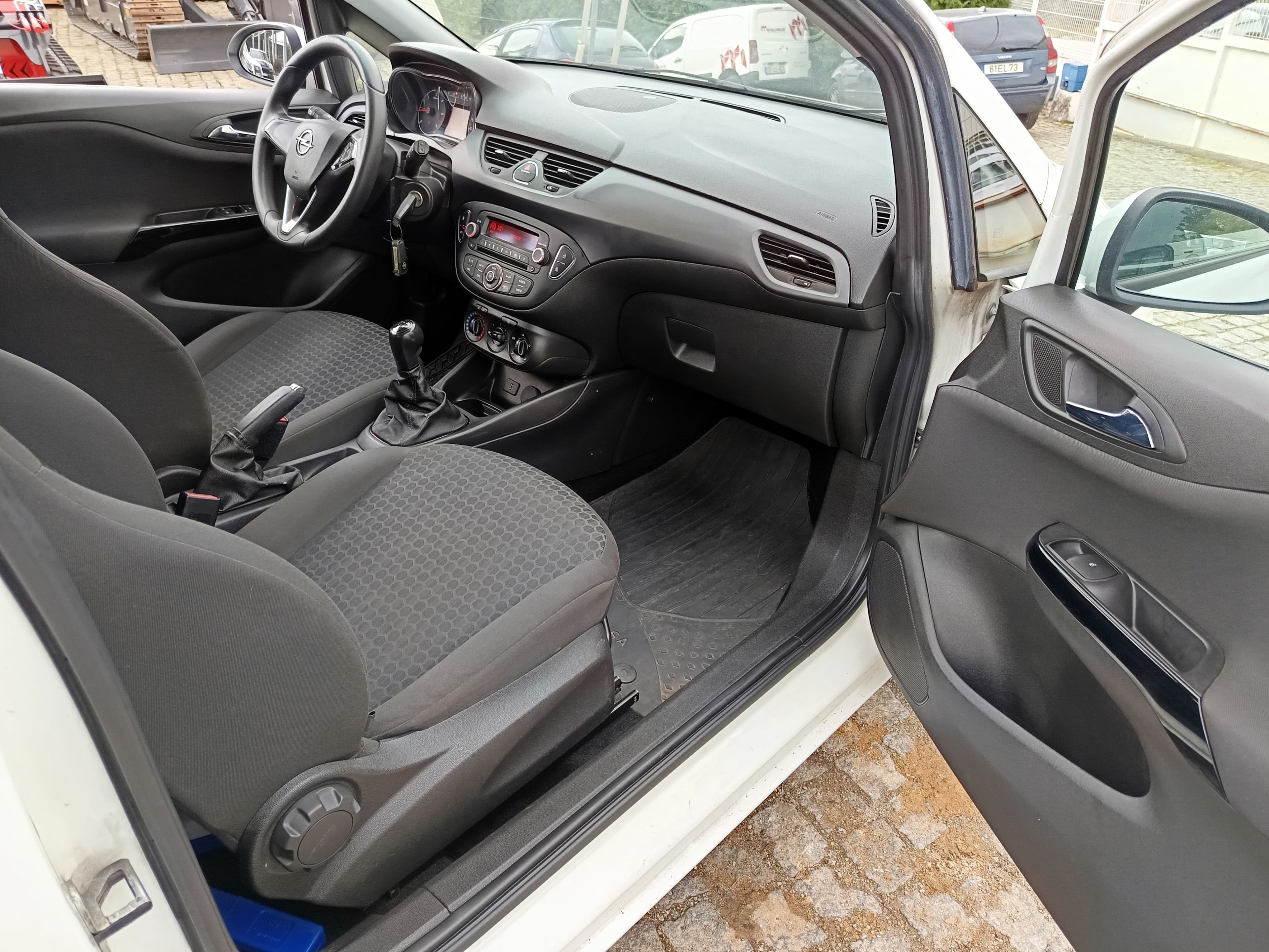 Opel Corsa · Año 2018 — imagen 19