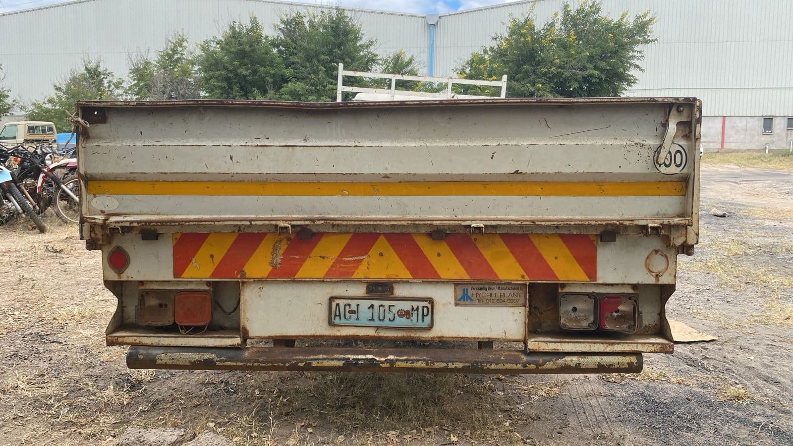 Nissan/UD80 — imagem 5