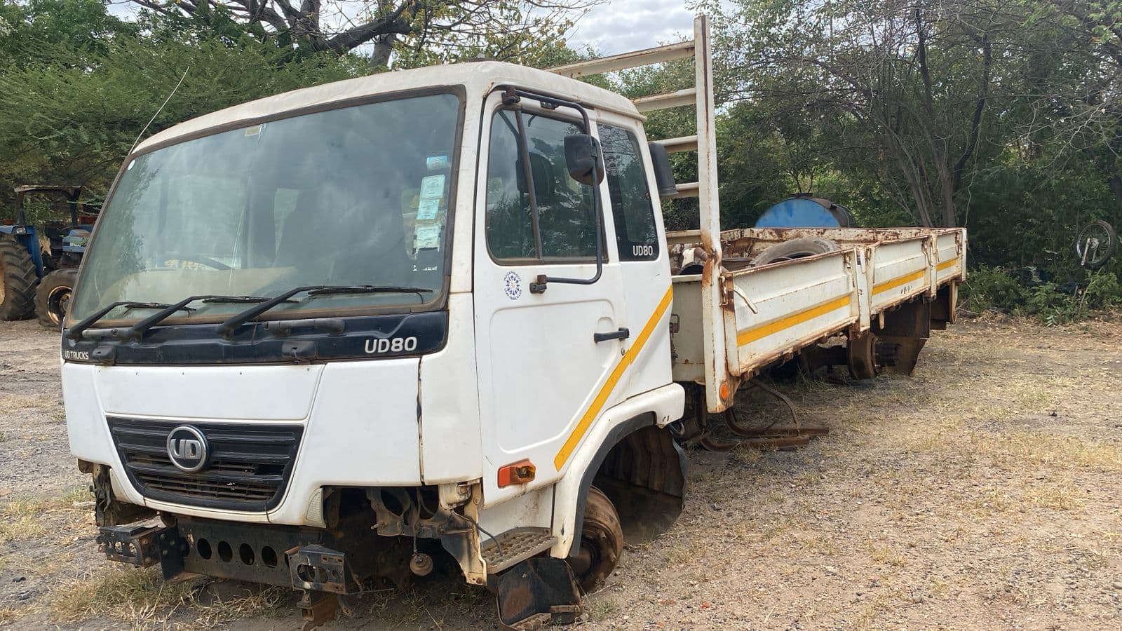 Nissan/UD80 — imagem 1