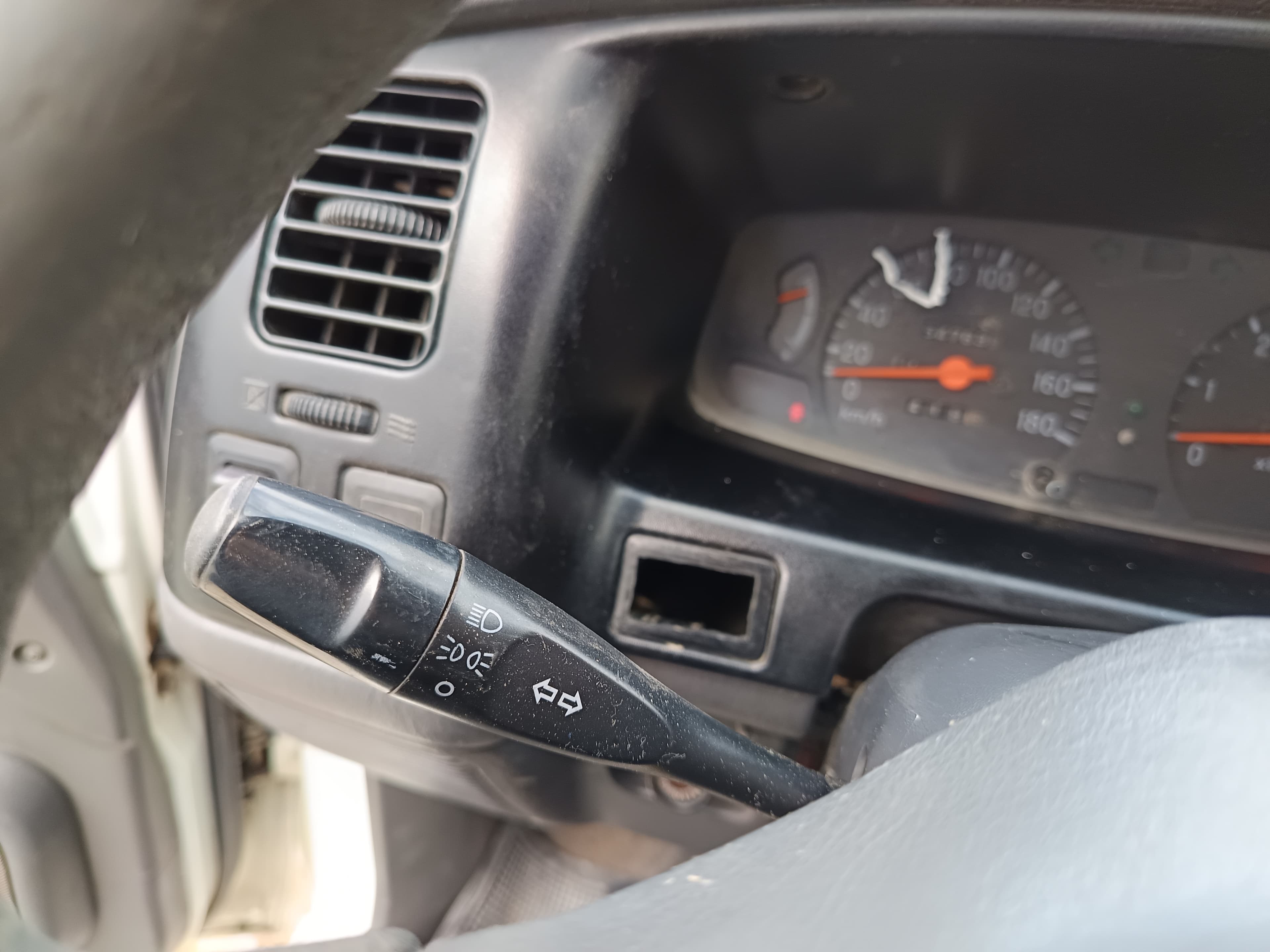 Mitsubishi L200 · Ano 2000 — imagen 42