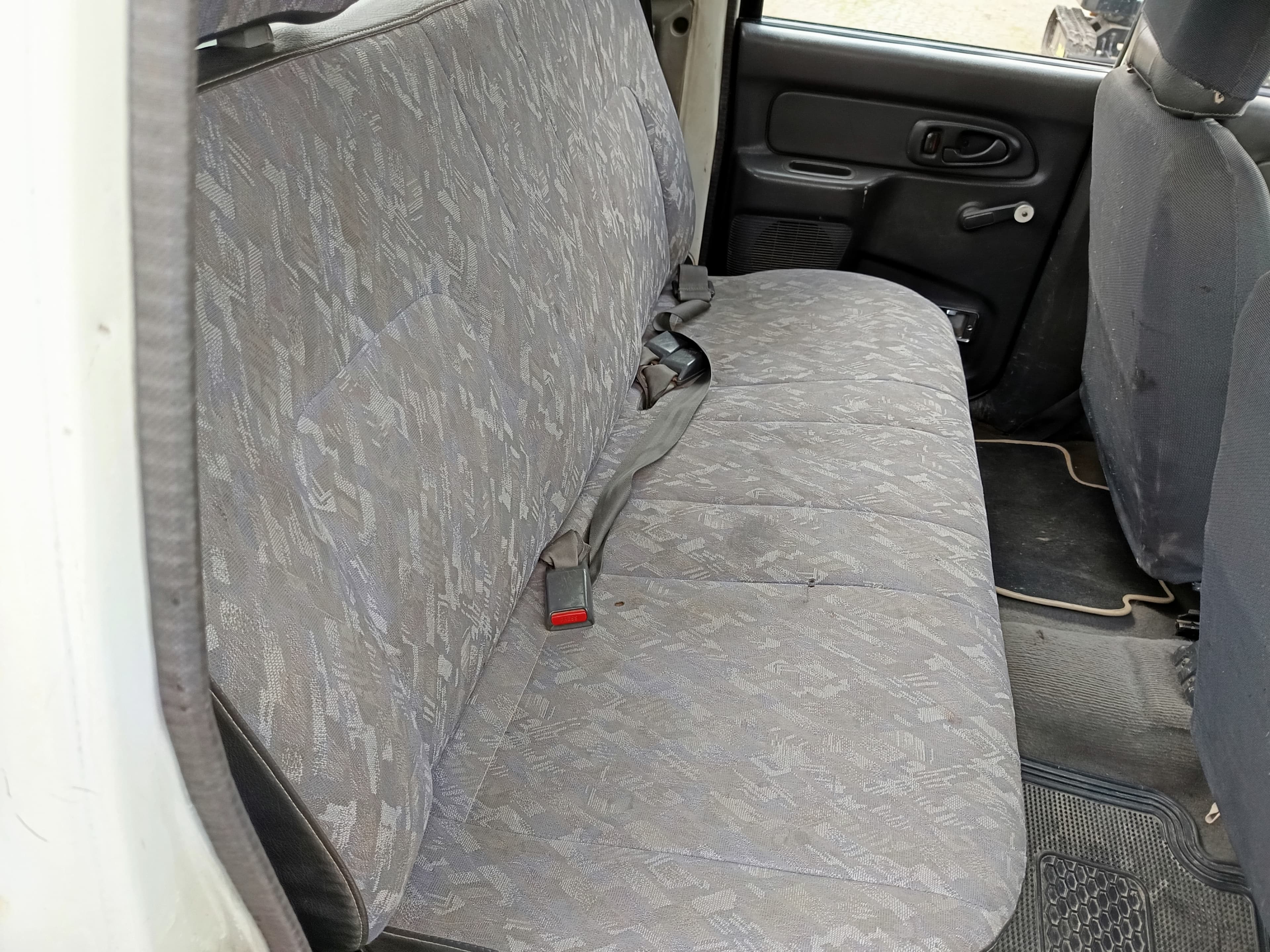 Mitsubishi L200 · Ano 2000 — imagen 23