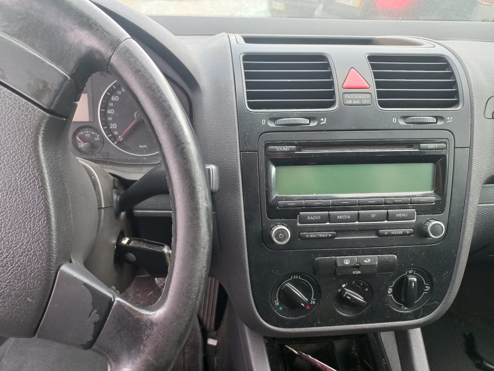 Volkswagen Golf 1.4 FSI · Ano 2004 — imagen 7