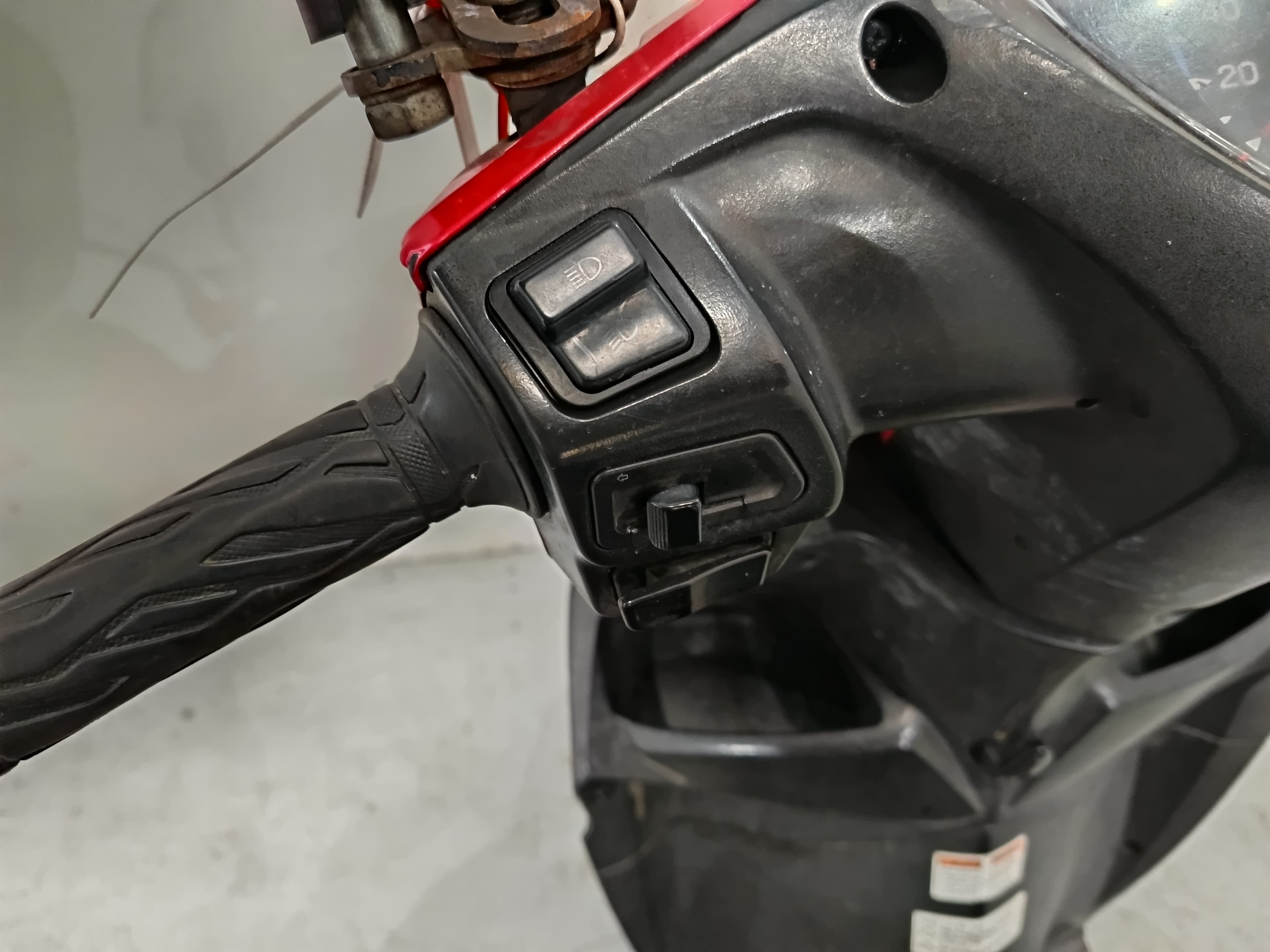 Suzuki UK 110 Adress · Ano 2015 — imagem 12