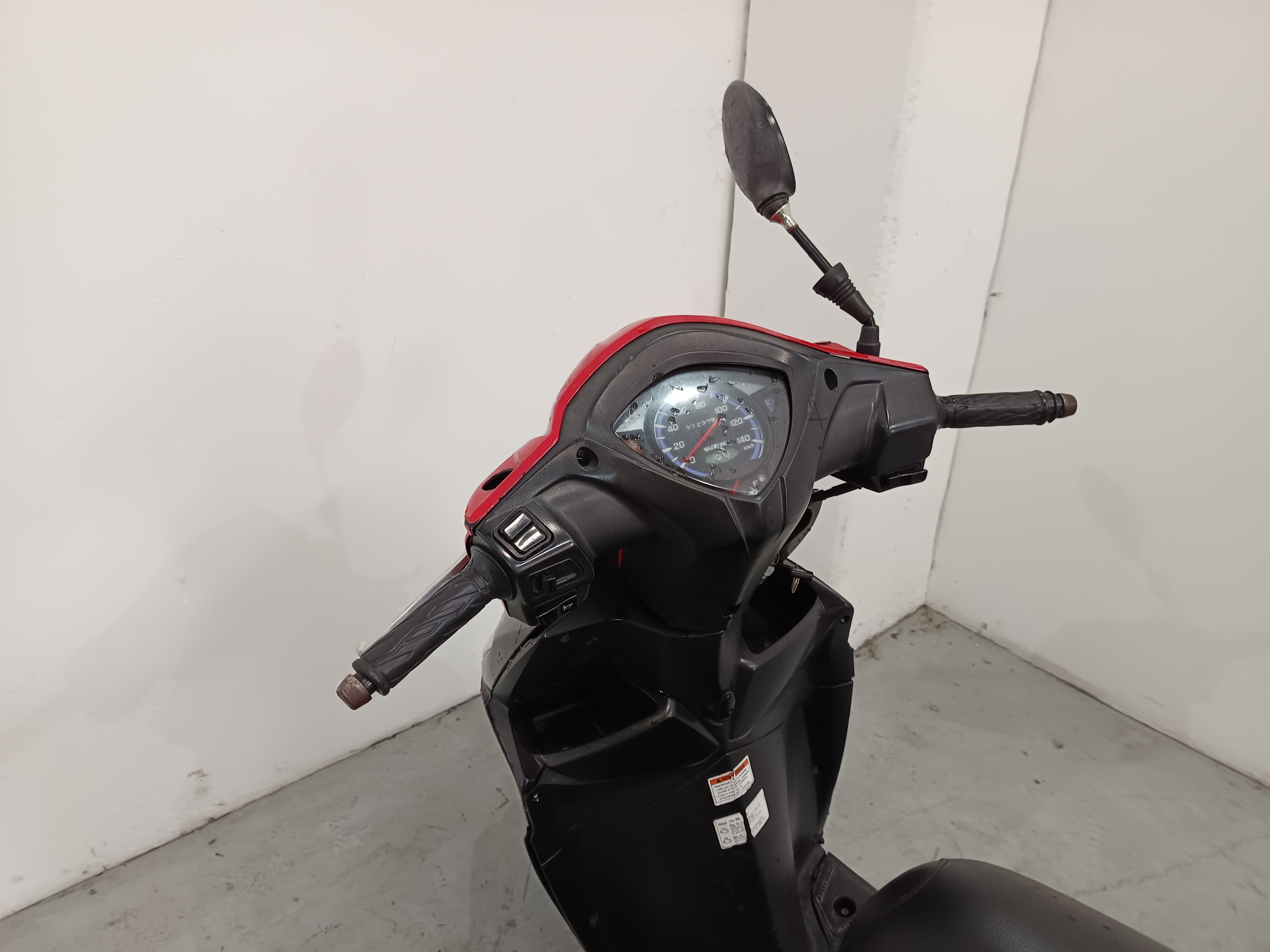 Suzuki UK 110 Adress · Ano 2015 — imagen 11