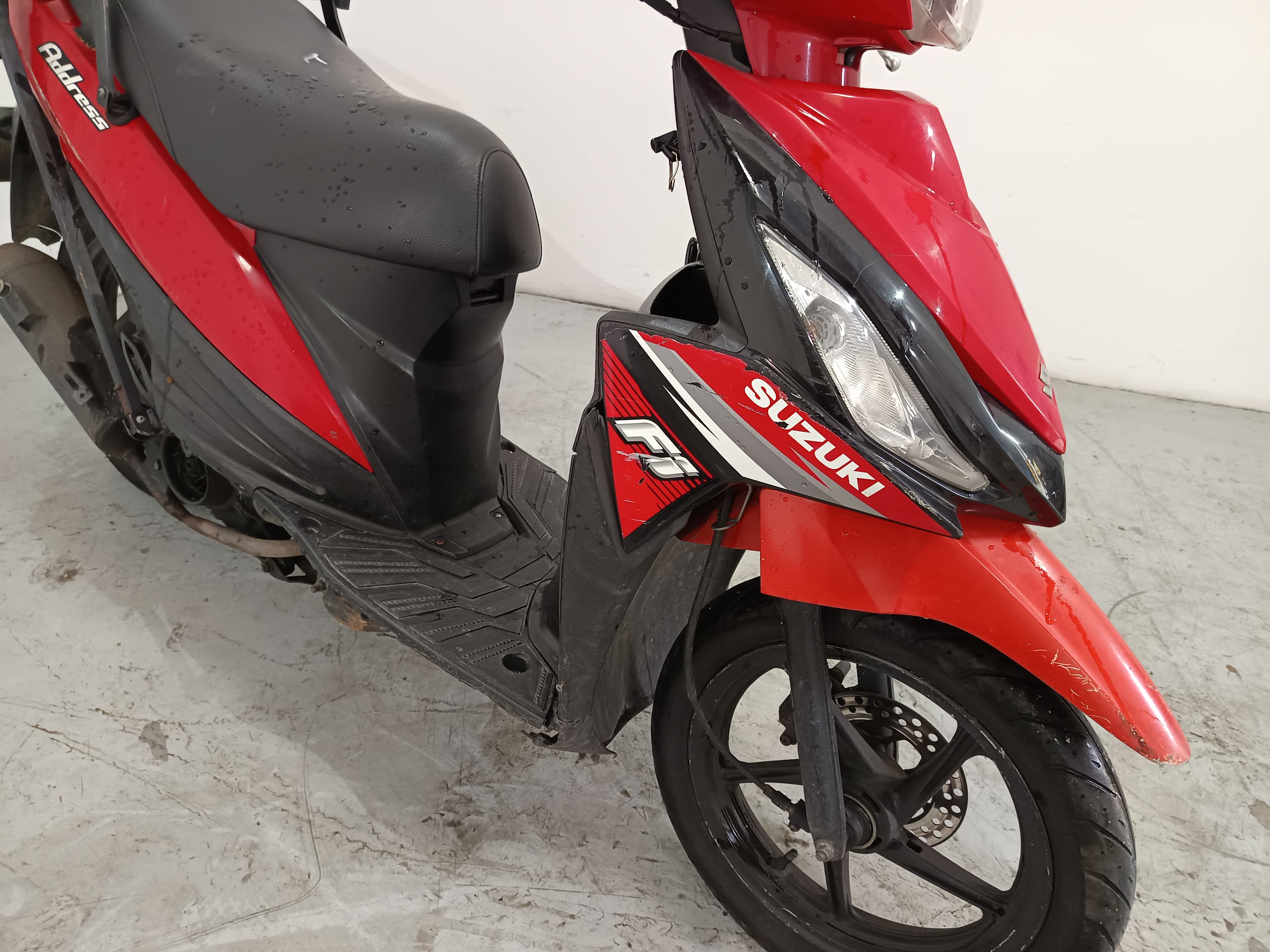 Suzuki UK 110 Adress · Ano 2015 — imagen 3