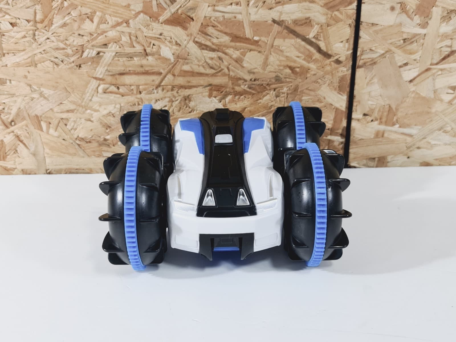 Carro Telecomandado — imagem 3