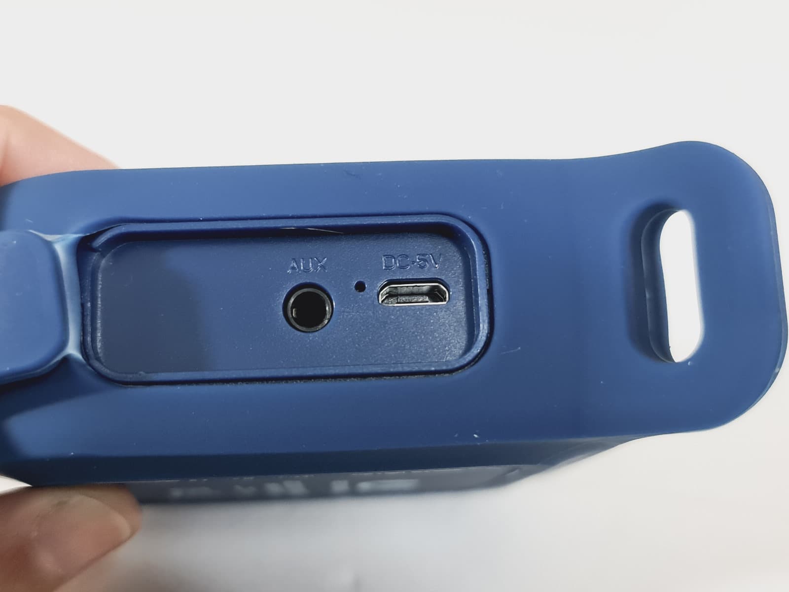 Conjunto Coluna Bluetooth e Fones Auriculares — image 6