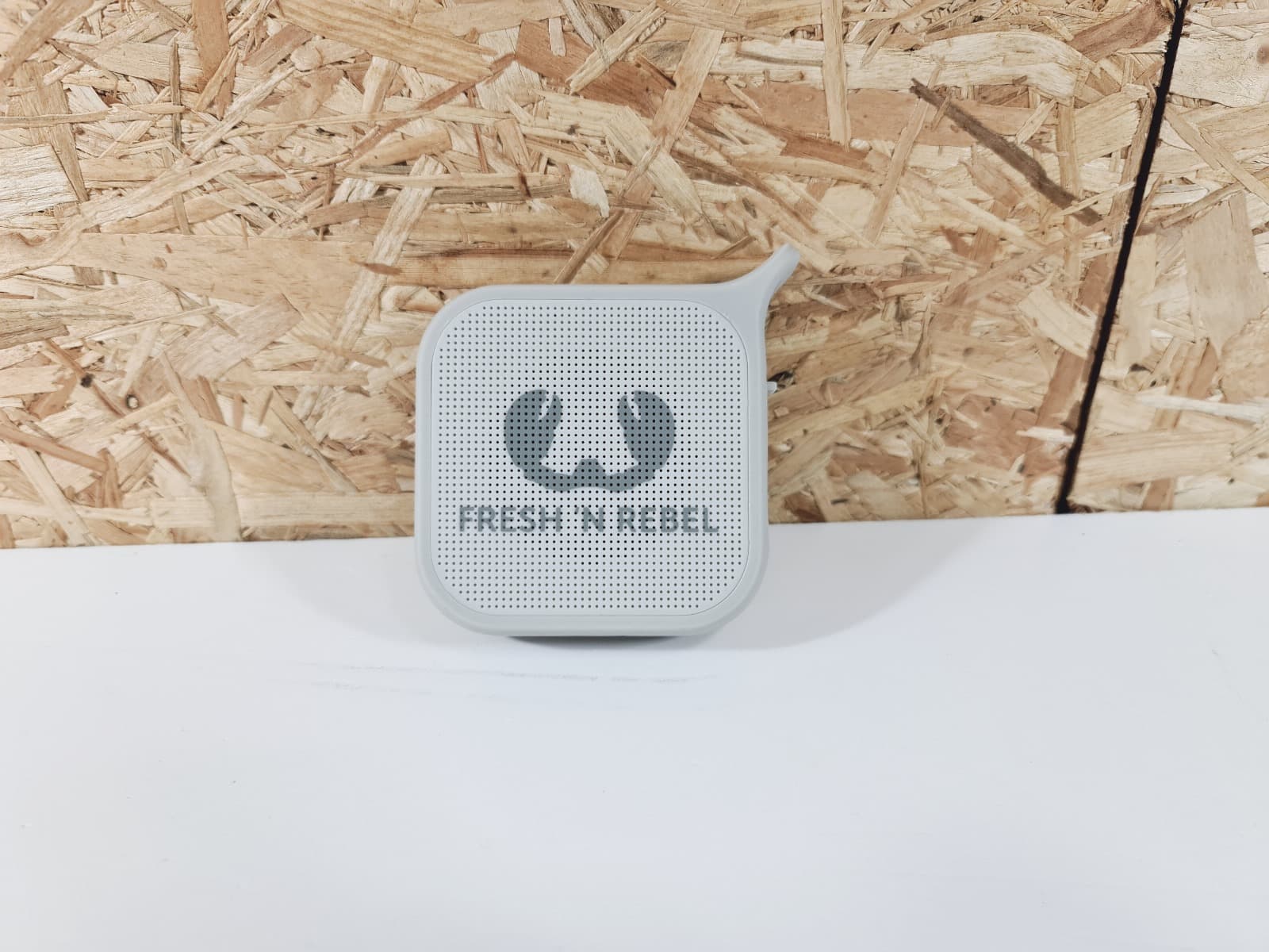 Conjunto Coluna Bluetooth e Fones Auriculares — imagem 7