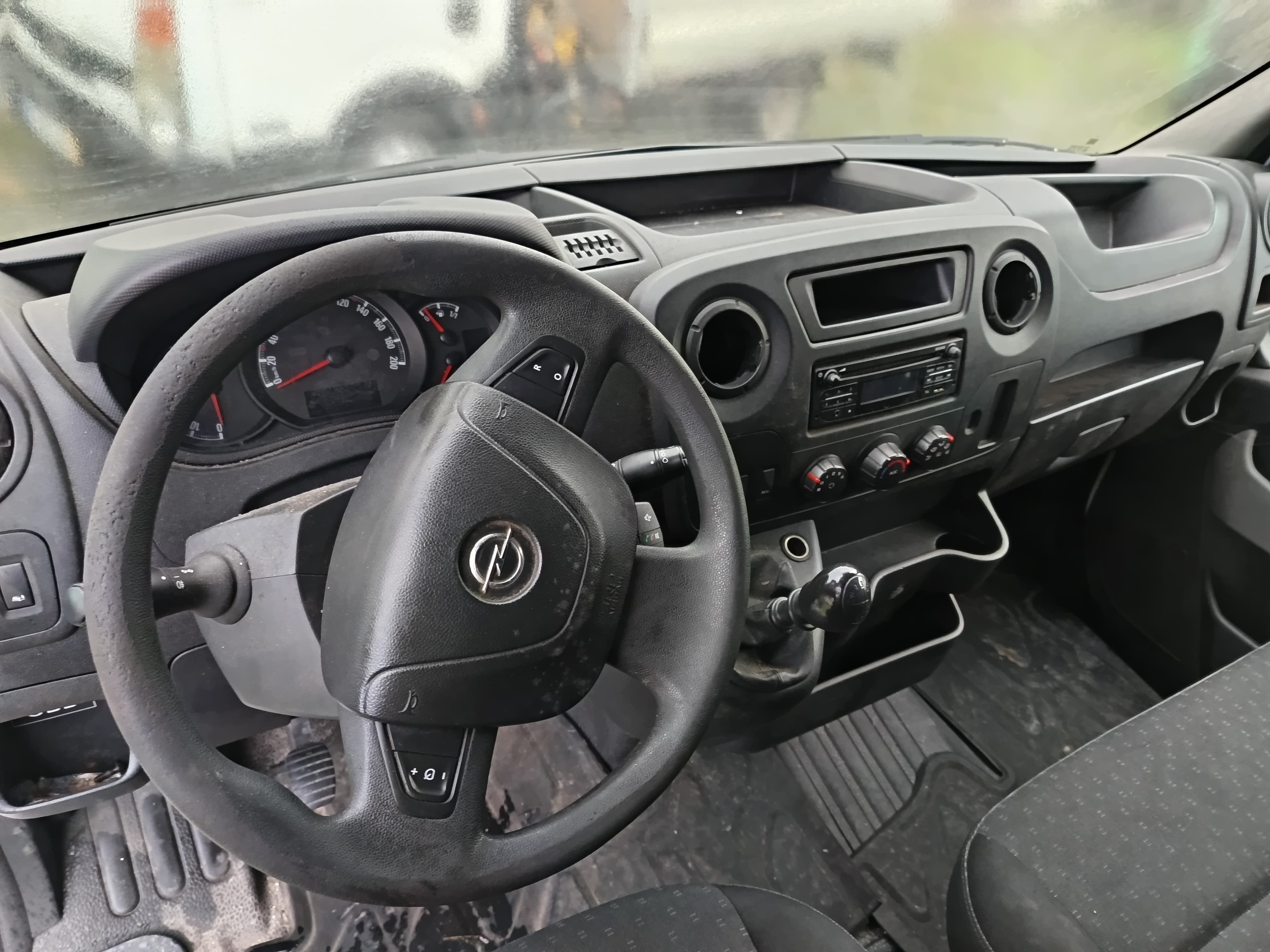 Opel Movano · Année 2018 — image 24