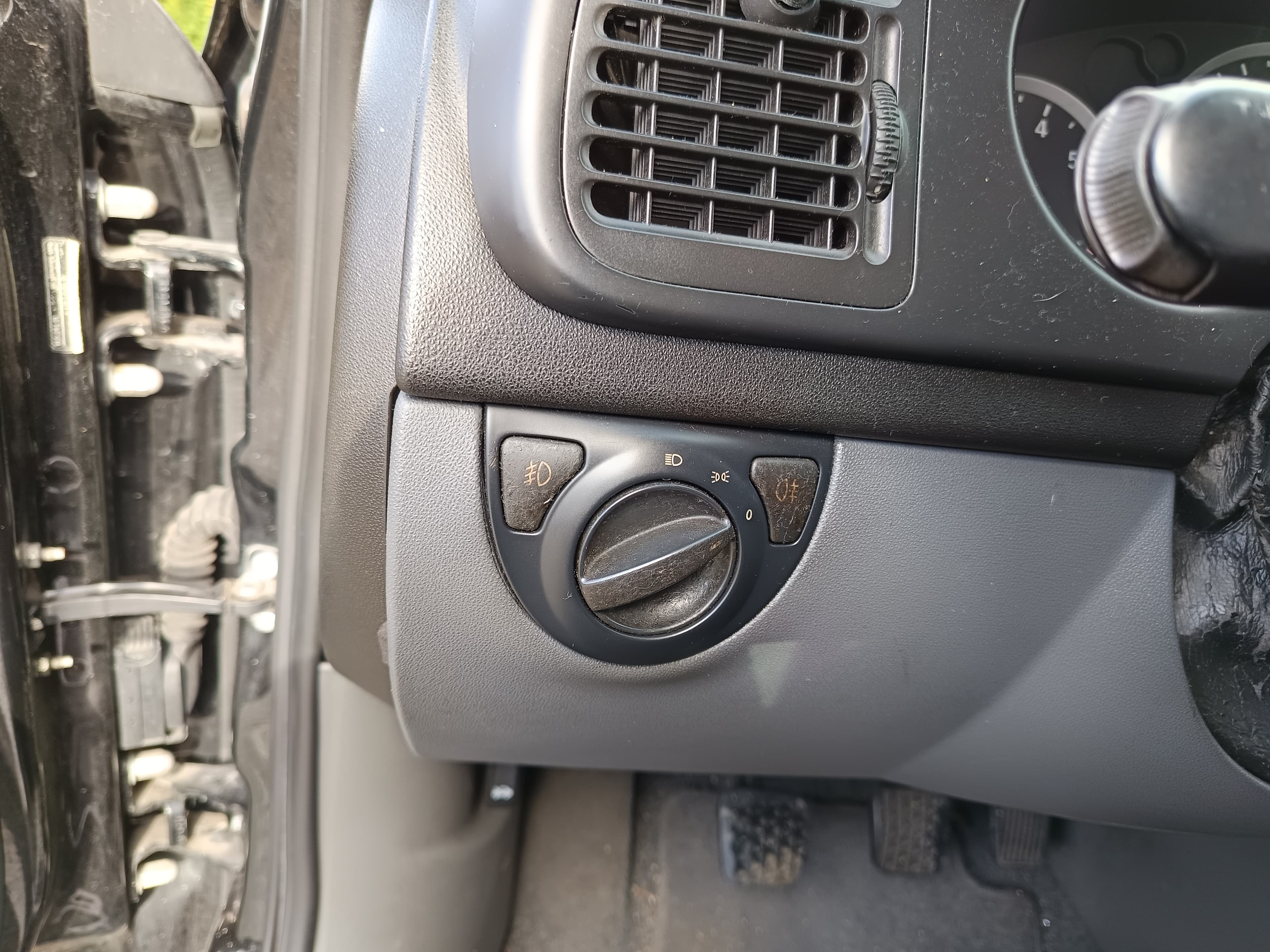 Saab 93 · Ano 2003 — image 47