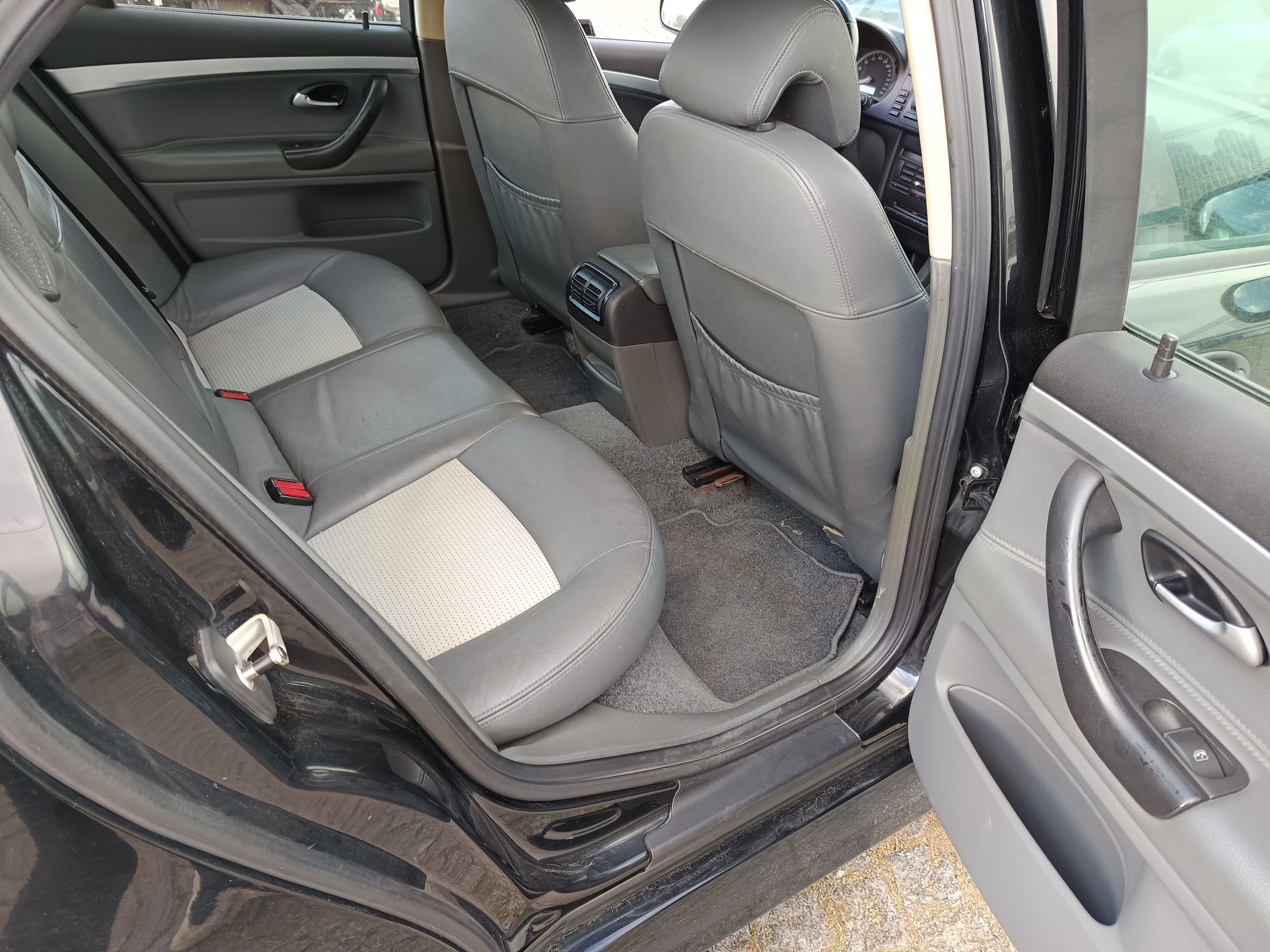 Saab 93 · Ano 2003 — image 22