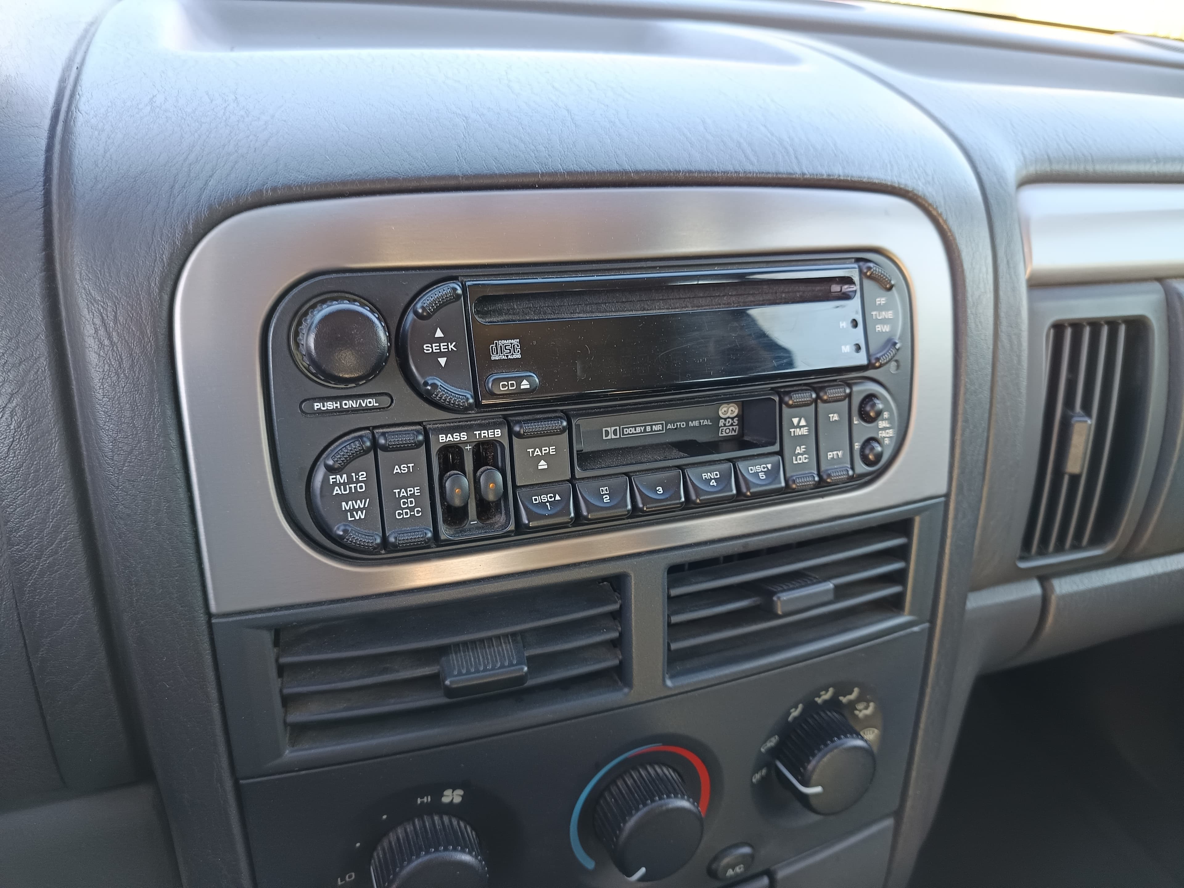 Jeep Grand Cherokee 4x4 · Ano 2001 — imagem 39