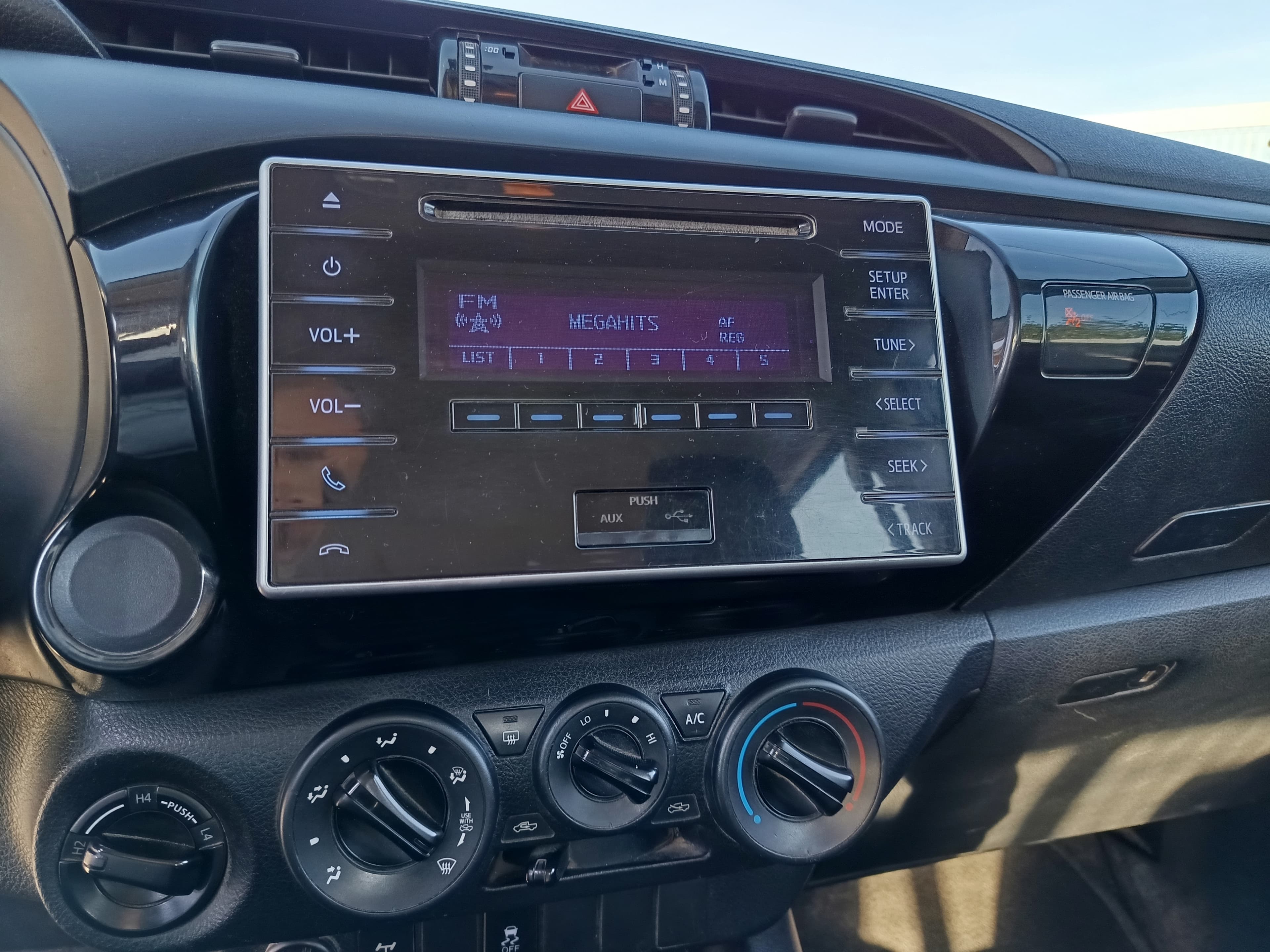Toyota Hilux · Ano 2018 — imagen 34