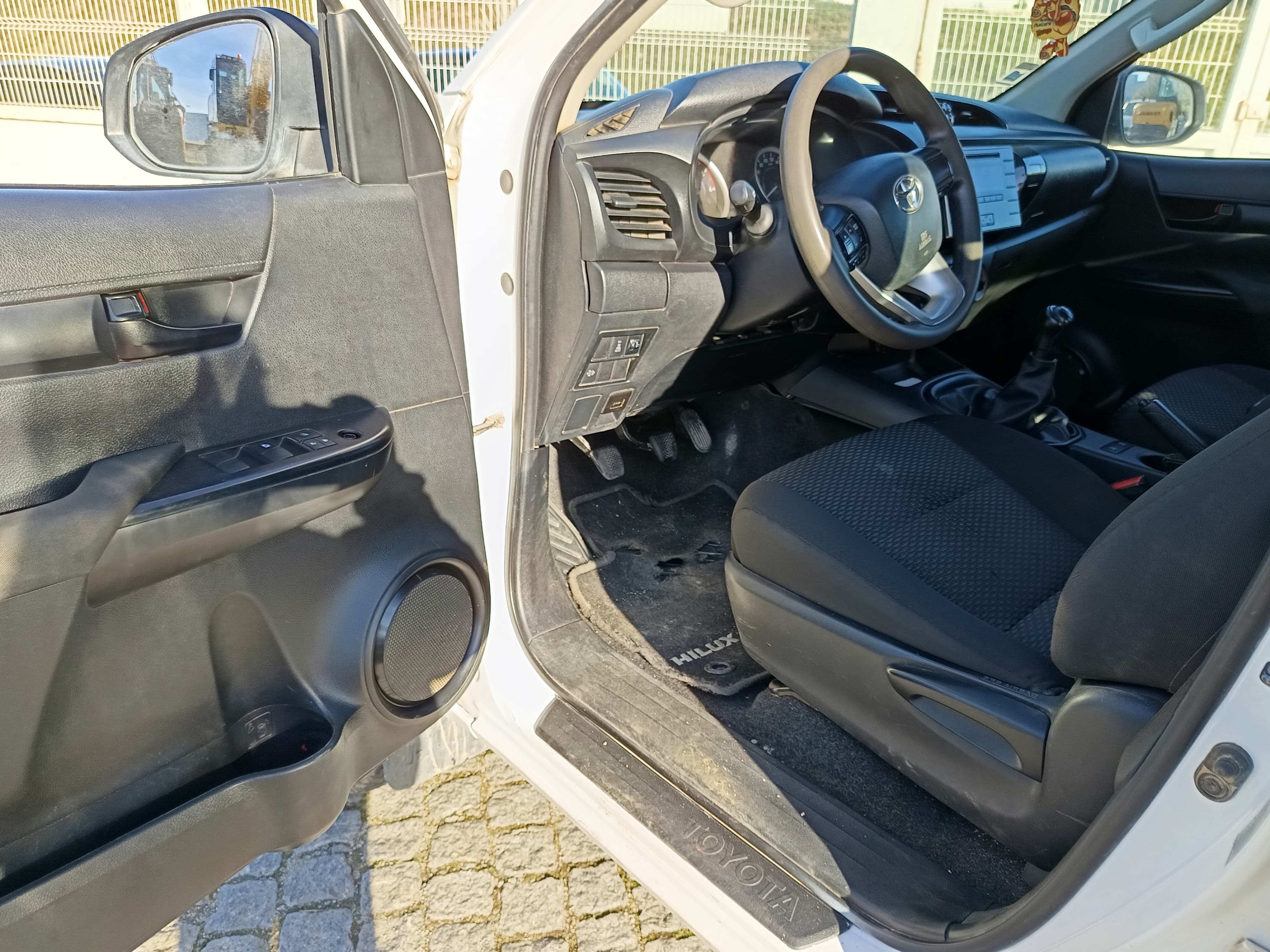 Toyota Hilux · Ano 2018 — imagen 27
