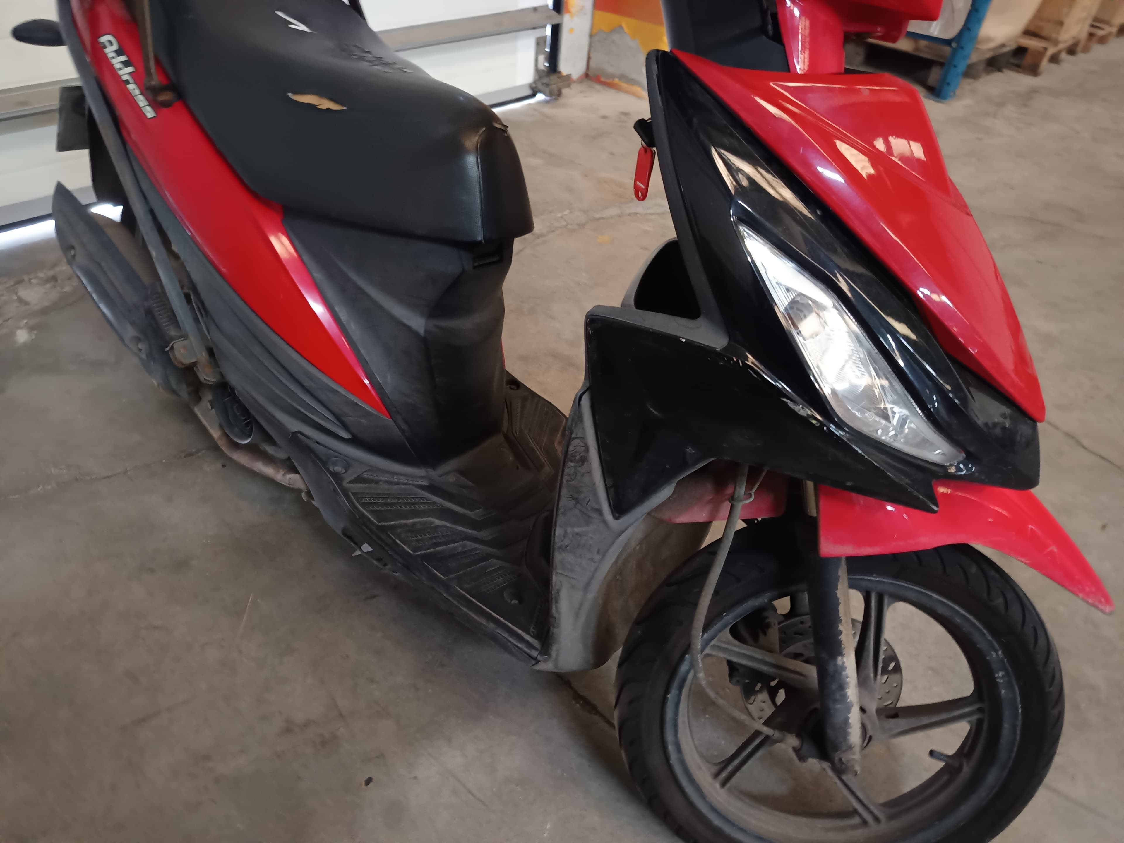 Suzuki UK 110 Adress · Año 2015 — imagen 3