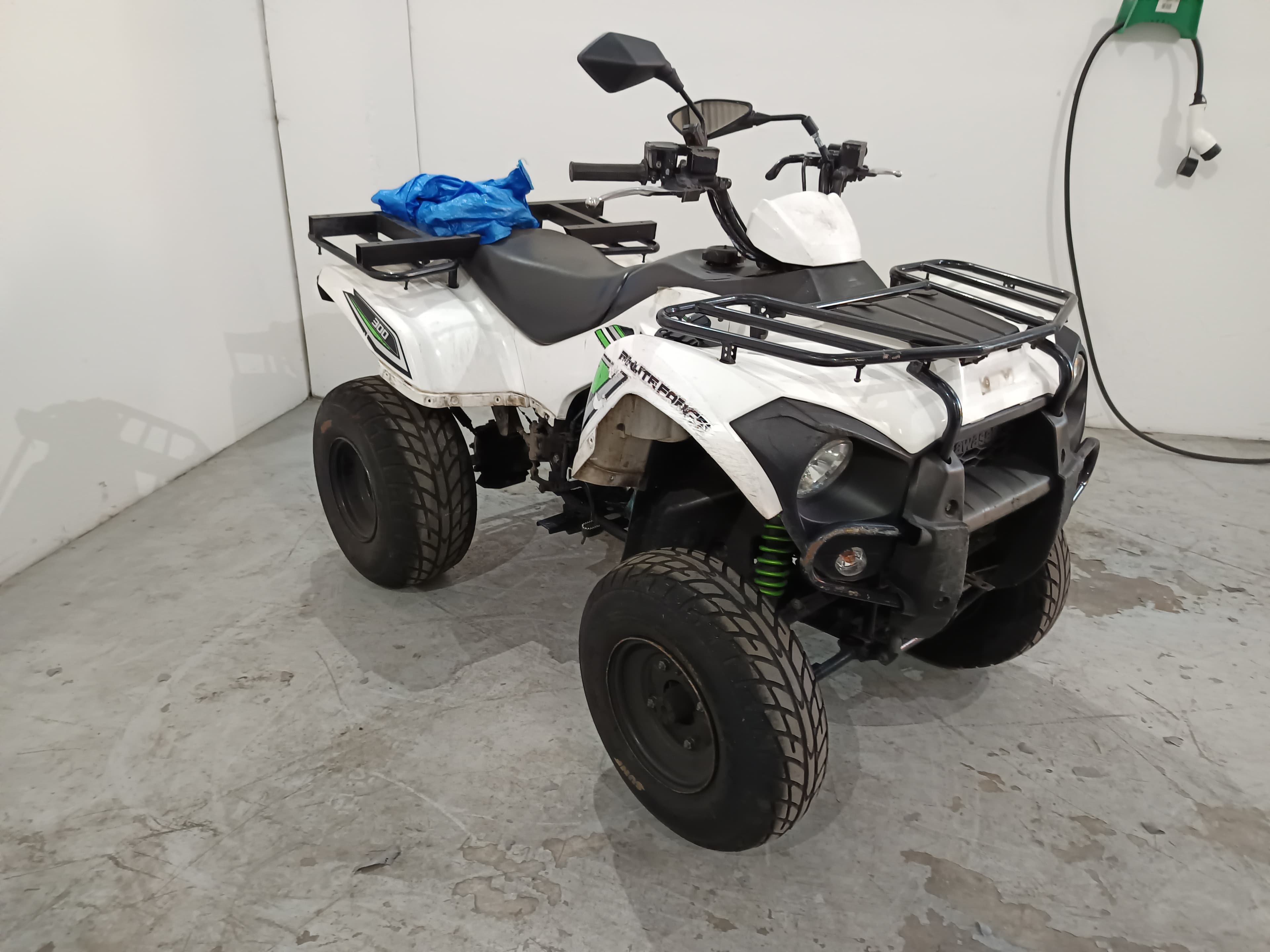 KAWASAKI  KVF300 · Ano 2015 — imagen 3