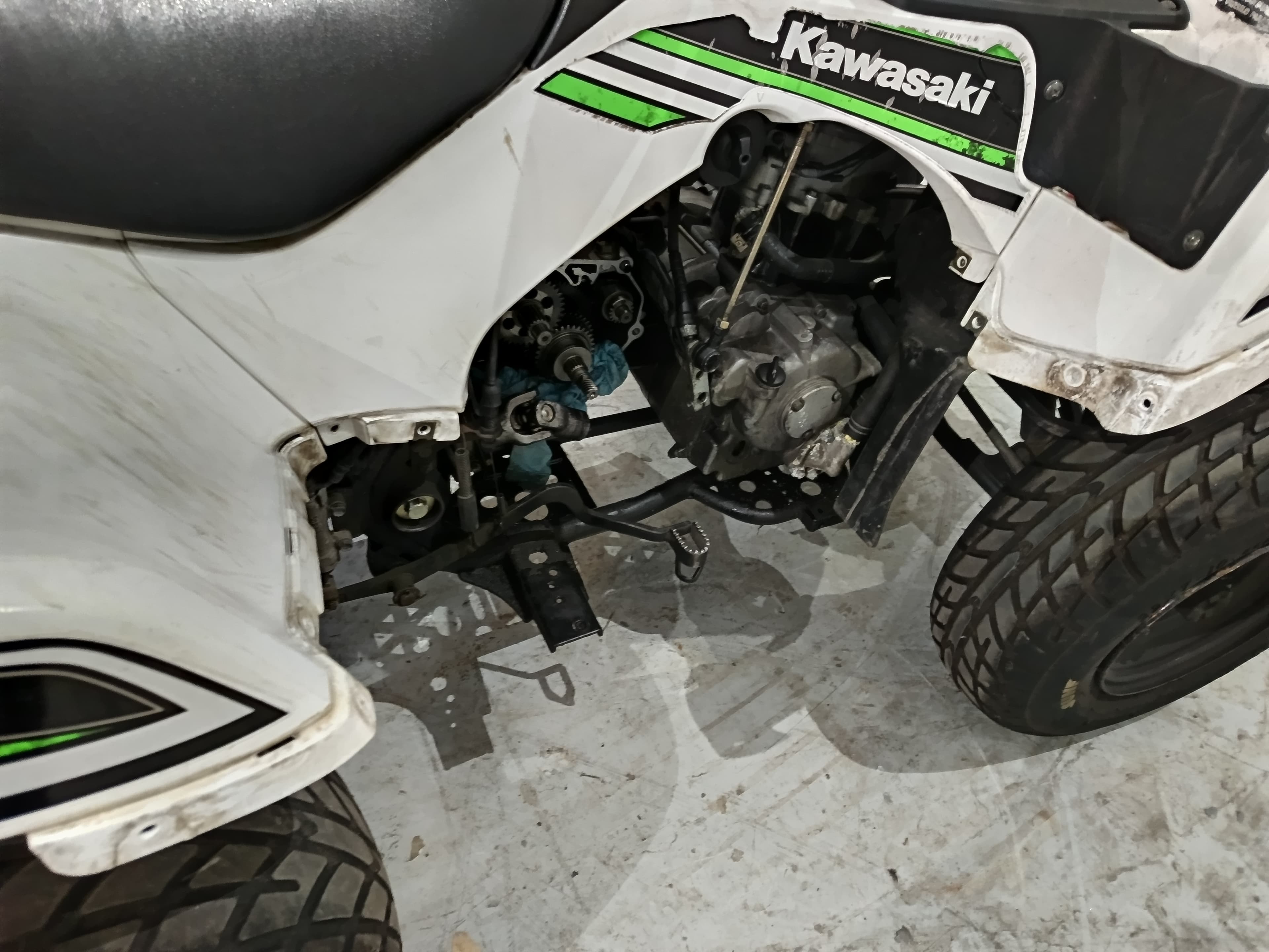 KAWASAKI  KVF300 · Ano 2015 — imagen 8