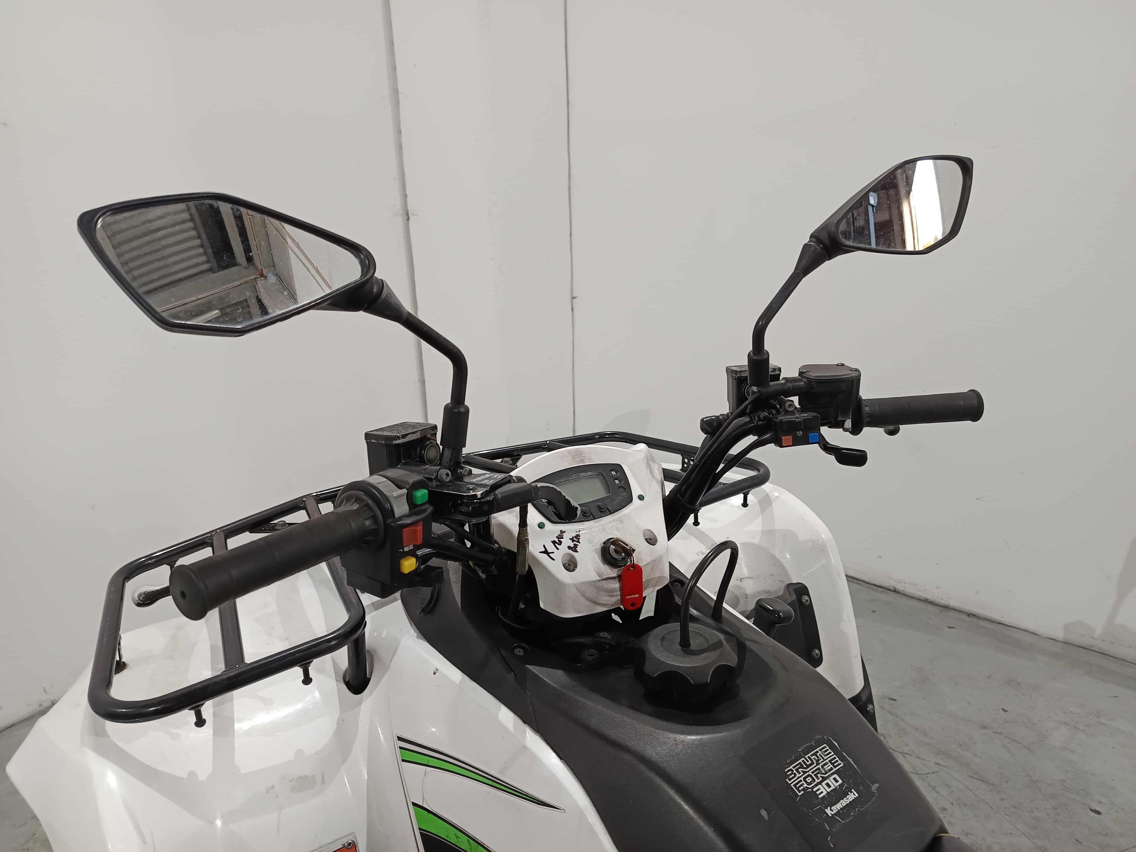 KAWASAKI  KVF300 · Ano 2015 — imagem 11