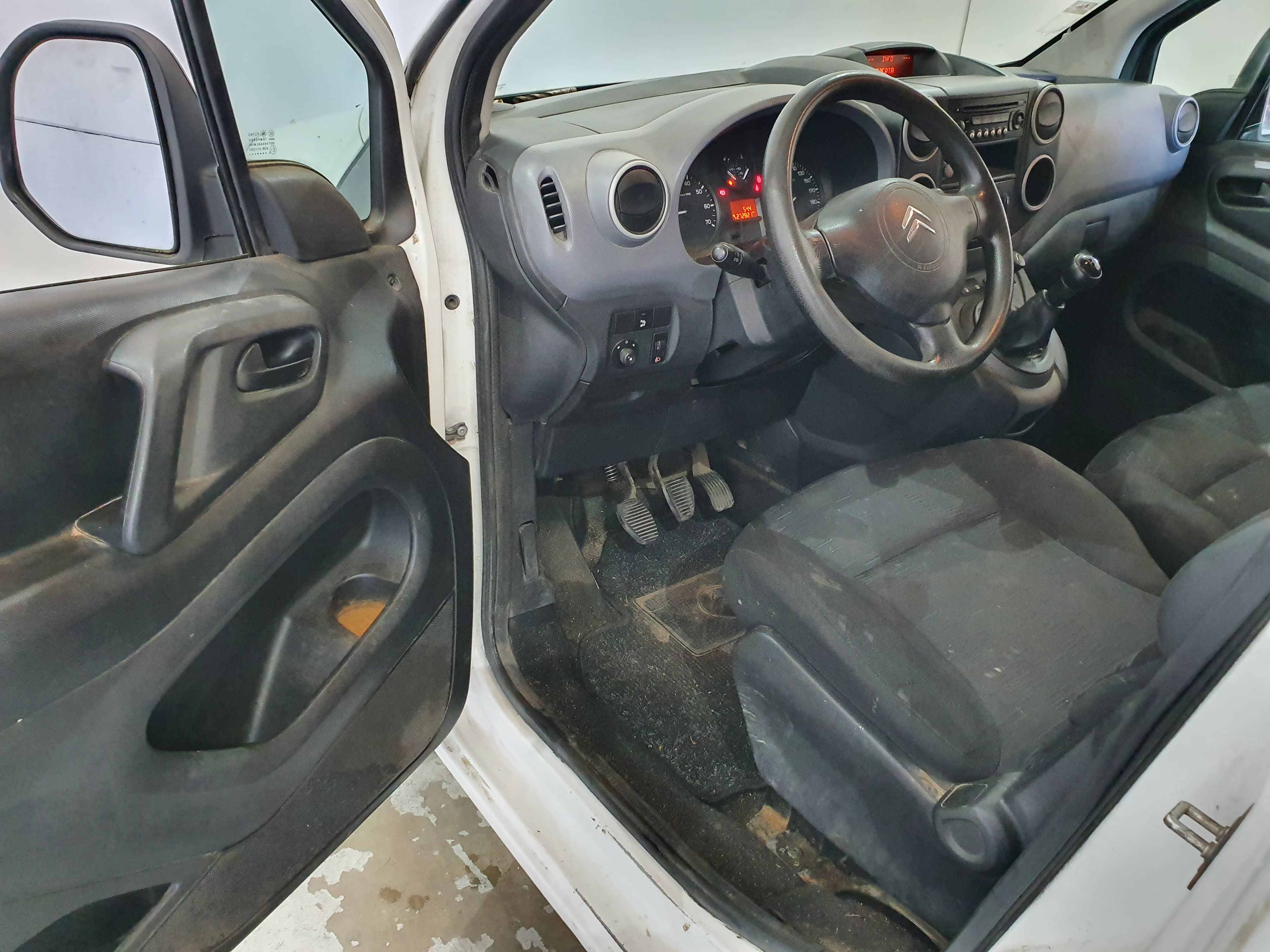 Citroën Berlingo 1.6 HDI · Ano 2011 — image 26