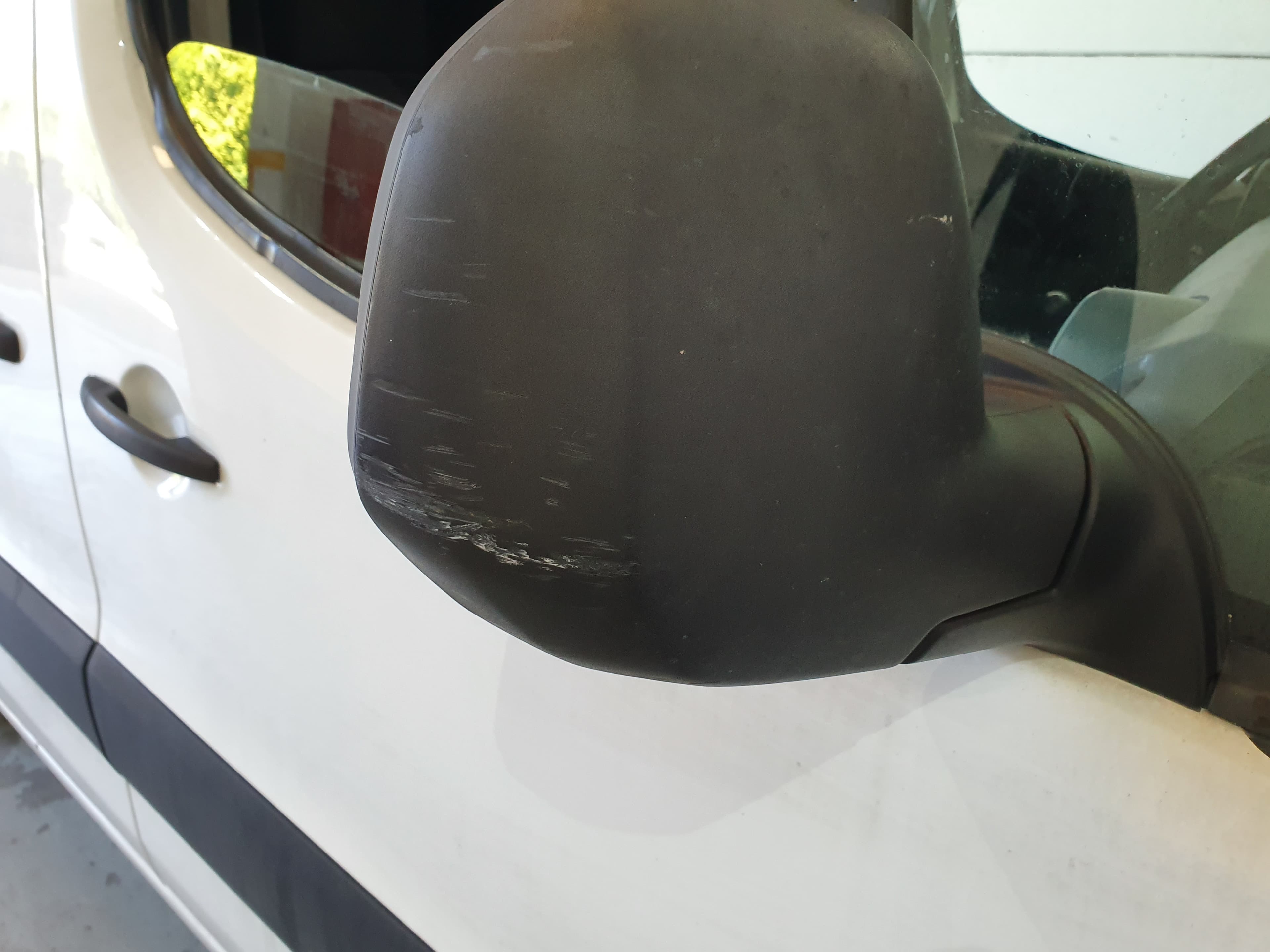 Citroën Berlingo 1.6 HDI · Ano 2011 — image 10