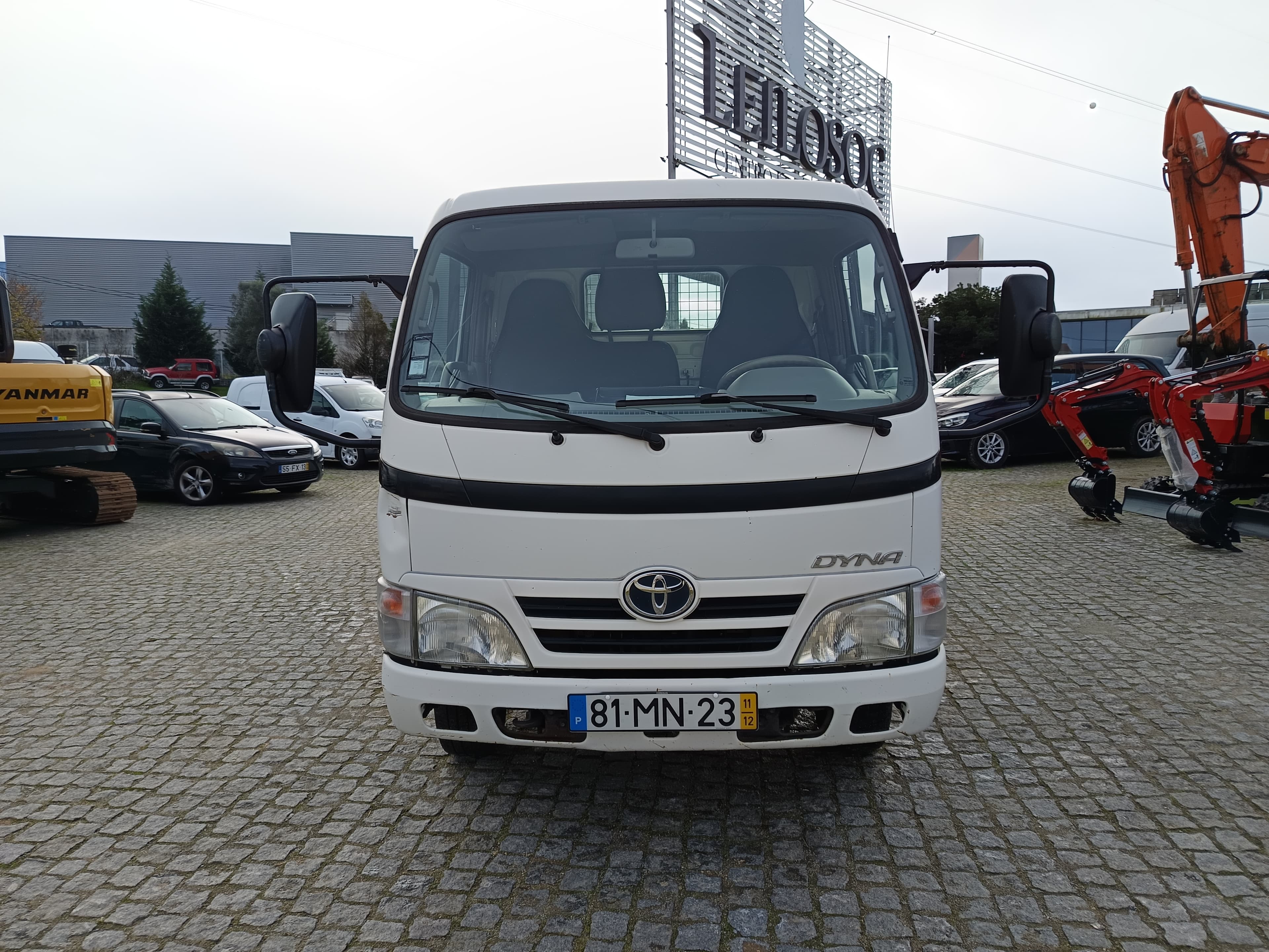 Toyota Dyna M35.33 · Ano 2011 — imagen 2